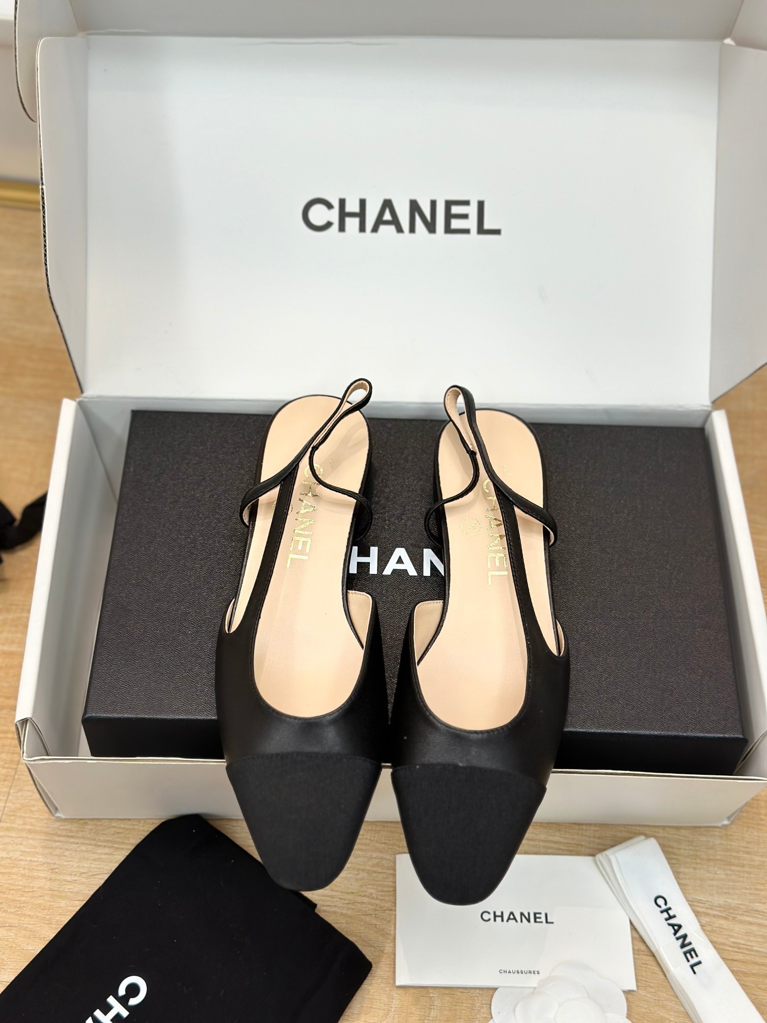 [TOP] CHANEL Flats - Black - 711 Luxury