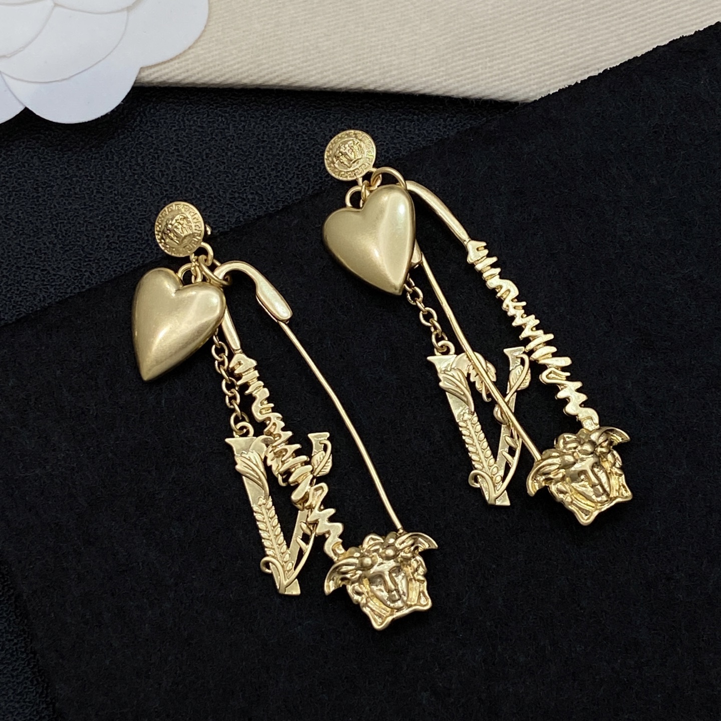 [TOP] VERSACE Earrings - Gold - 711 Luxury