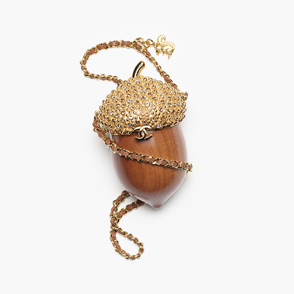 Chanel brown Accessory CHANEL Acorn Minaudiere Wood Strass Gold-tone Metal Brown Golden #393411 | Nigo Office