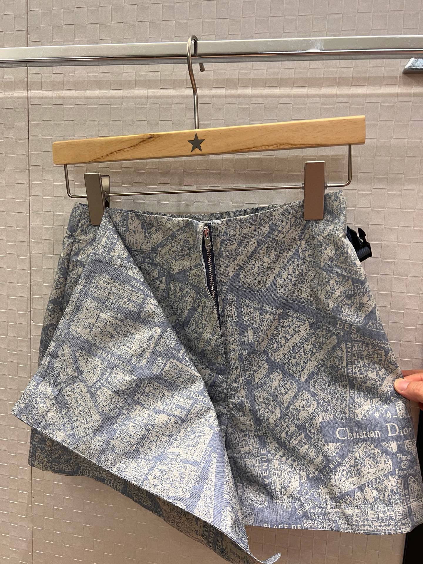 [TOP] Christian Dior Shorts - Grey