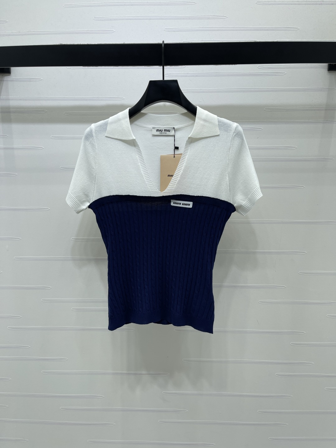 [TOP] Miu Miu Knit Top - White and Navy Blue - 711 Luxury