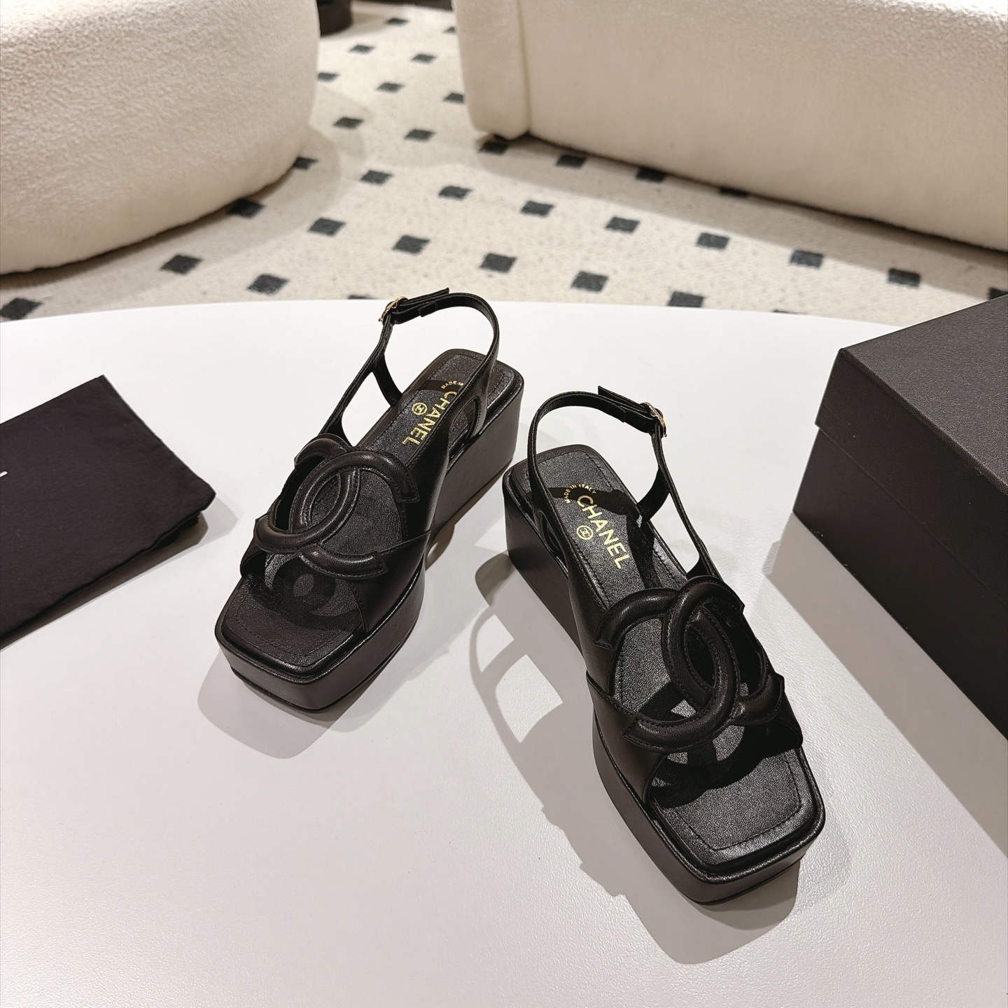 [TOP] CHANEL 7cm Thick Platform Wedge Sandals - Black - 711 Luxury