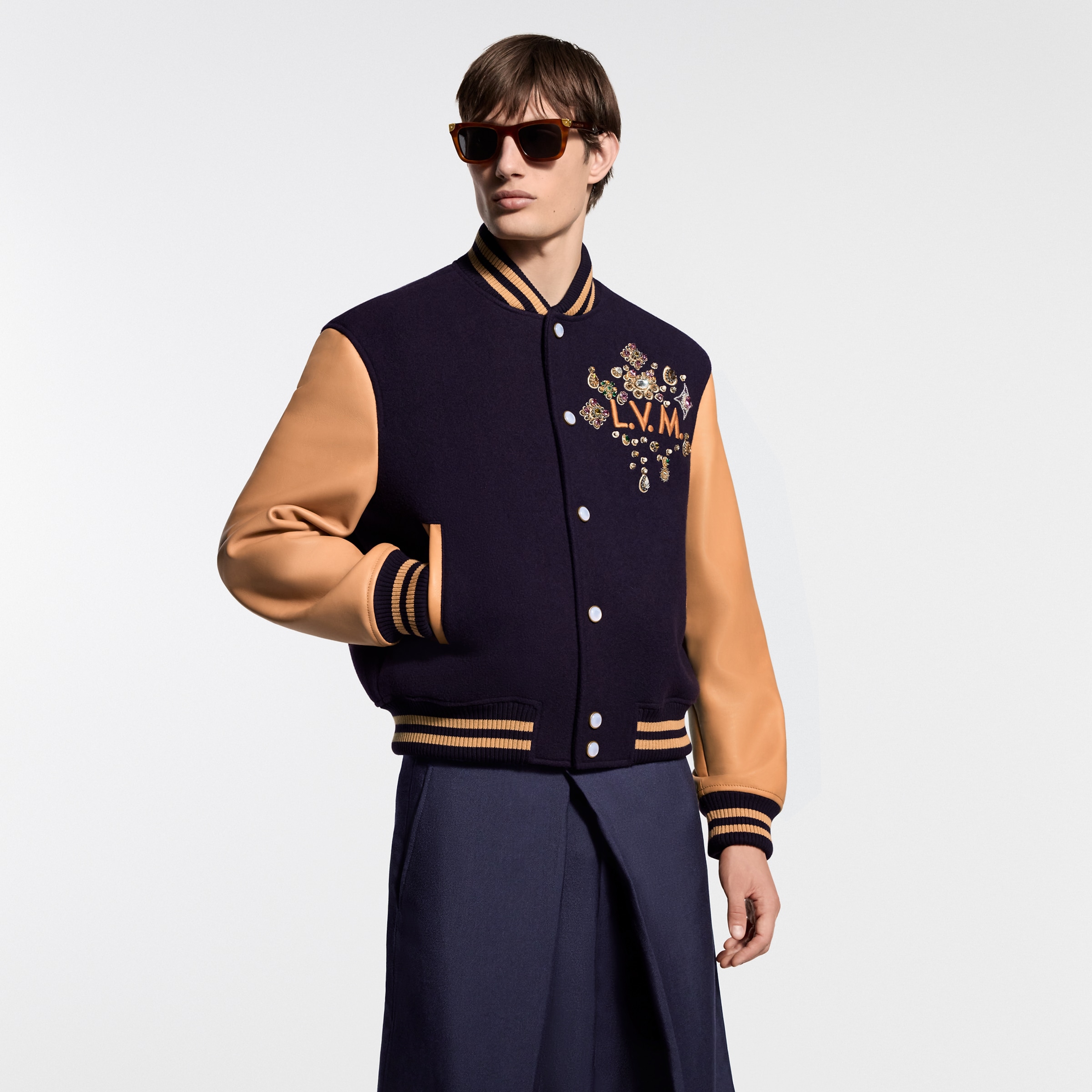 LOUIS VUITTON Embellished Varsity Jacket High-End 1AJVKR #393101