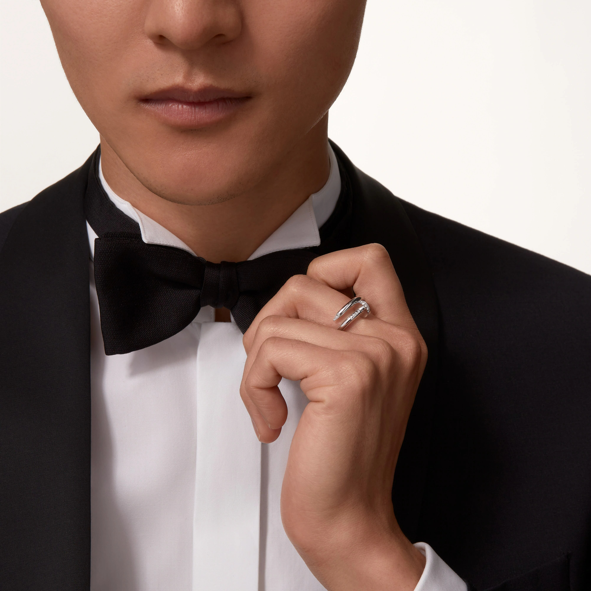 Carty Nails Solo Trace Ring ,White Gold, Moissanite,Large Model