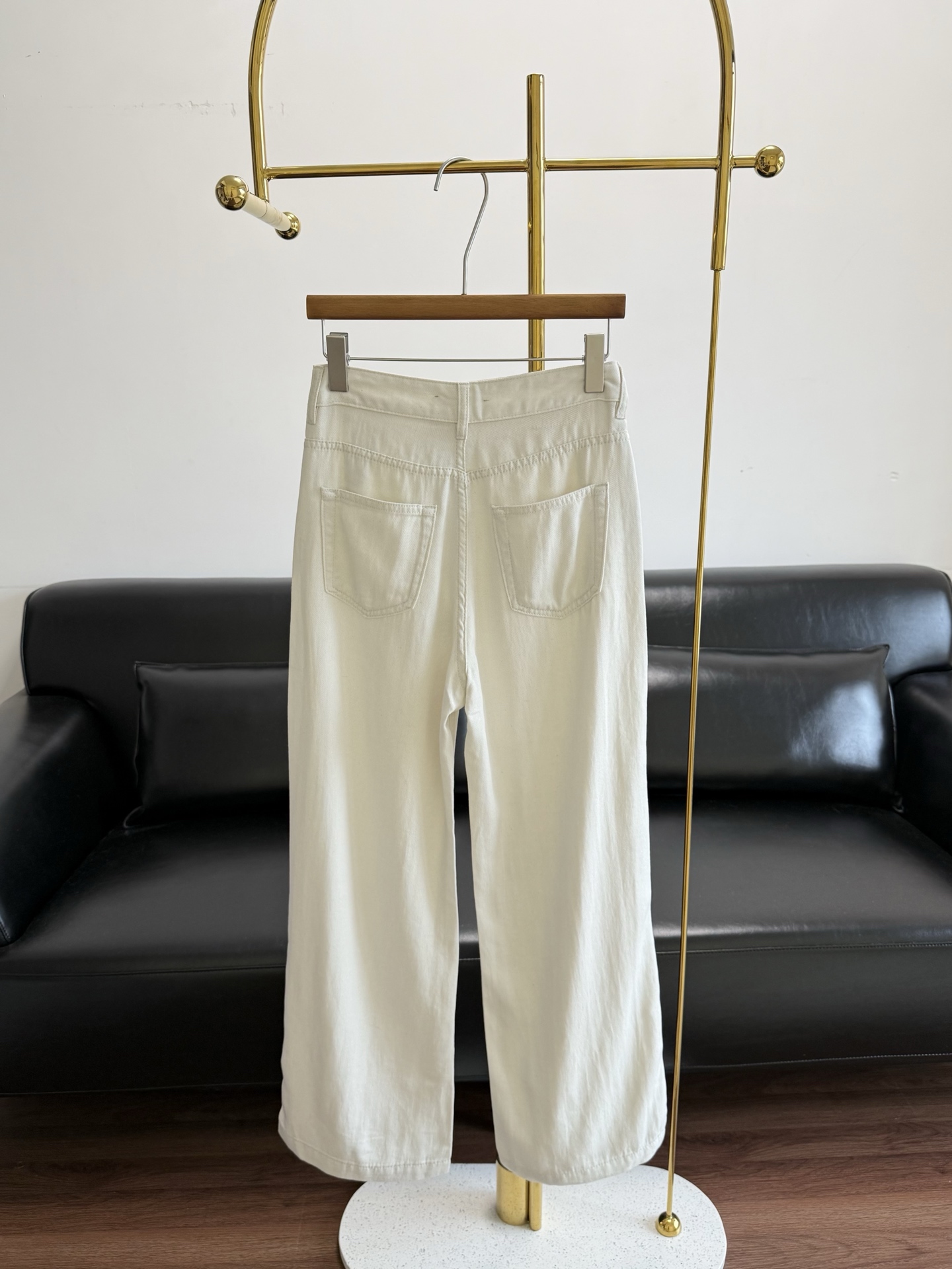 [TOP] Miu Miu Pants - White - 711 Luxury