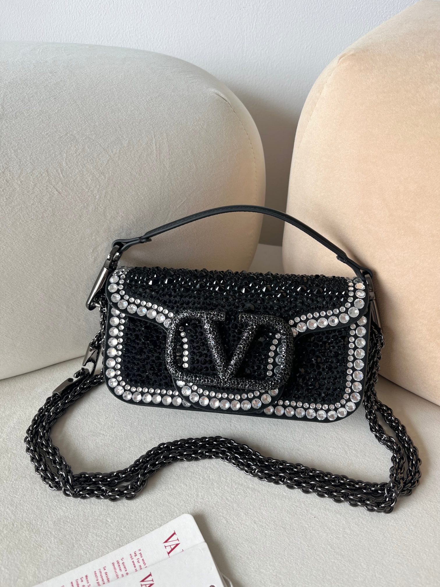 [TOP] VALENTINO Loco Bag with Diamond 20x11x5cm - Black