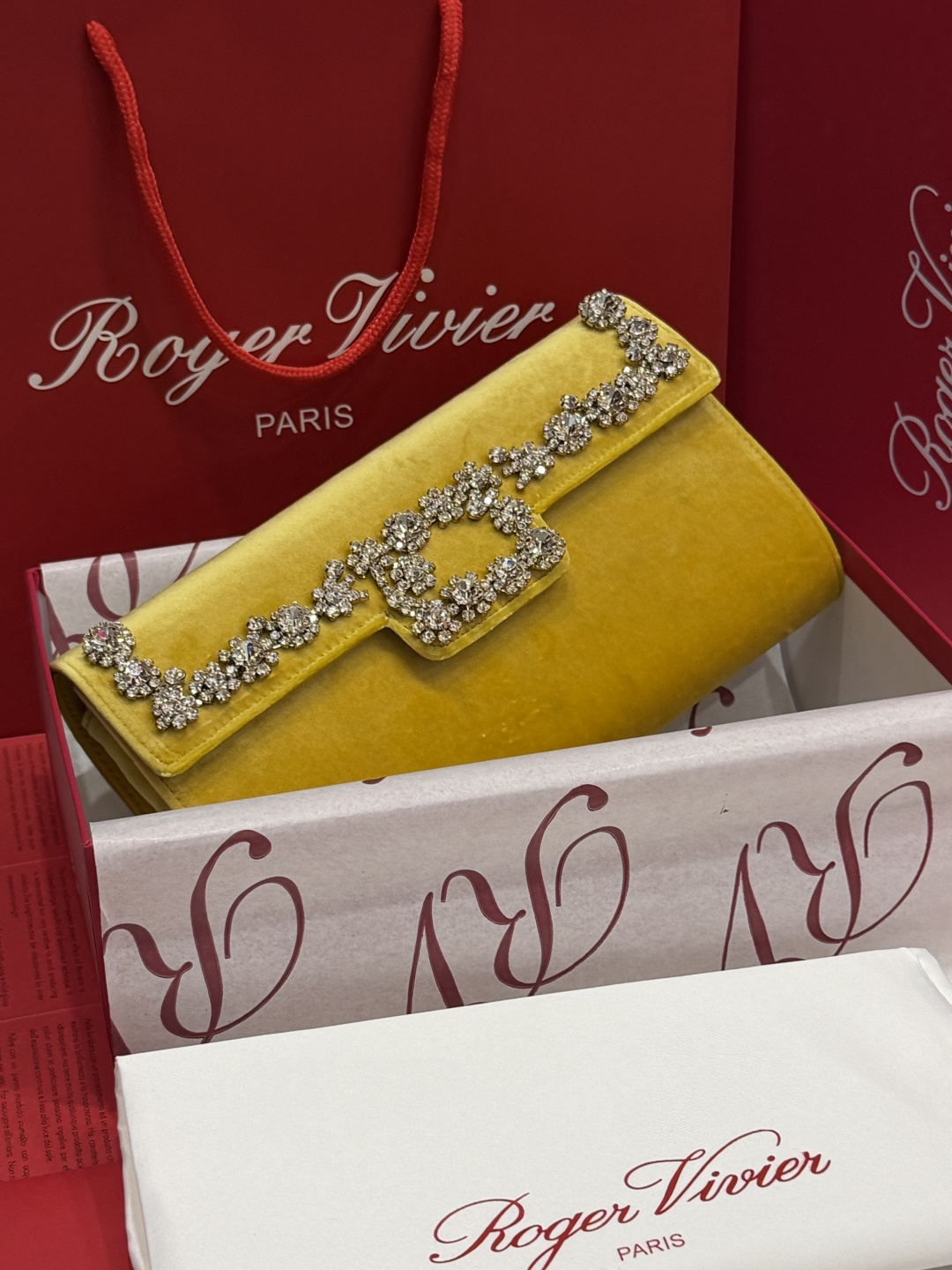 [TOP] ROGER VIVIER Diamond Bag 24-13-3 CM - Yellow - 711 Luxury