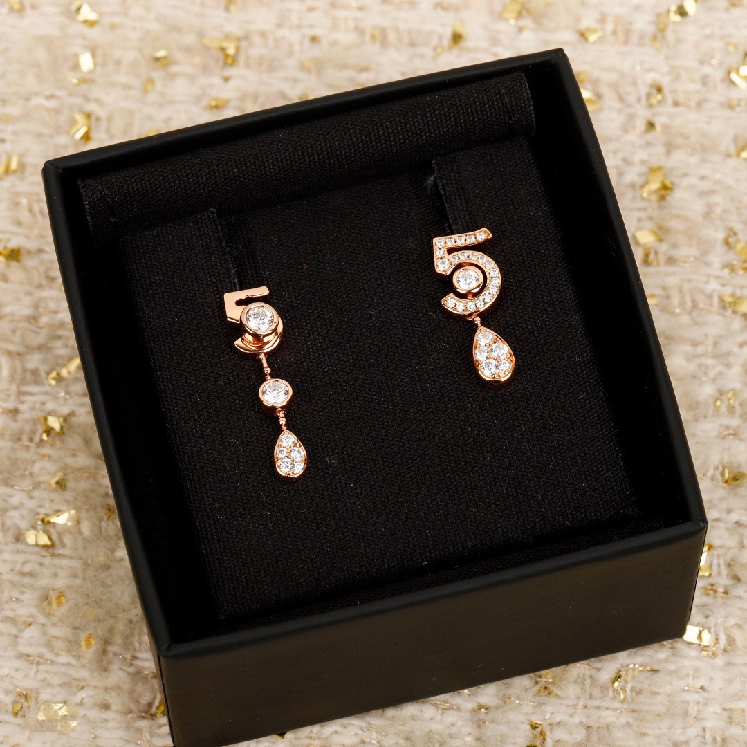 [TOP] CHANEL Earrings - 2 Color