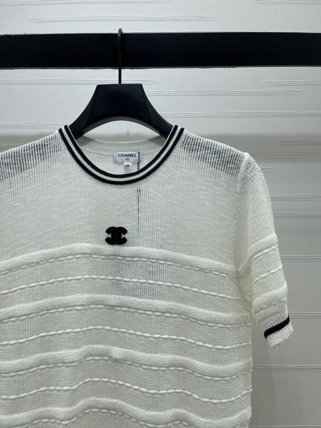 [TOP] CHANEL Double C Logo Cutout Knitted Short-sleeve T-shirt - White - 711 Luxury