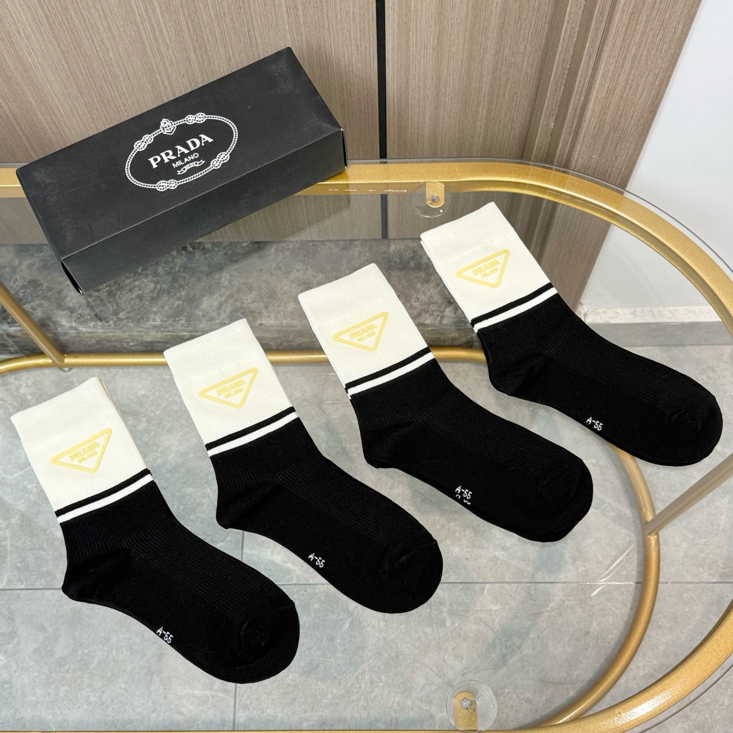 [TOP] PRADA Socks - 4 Pieces as a Set
