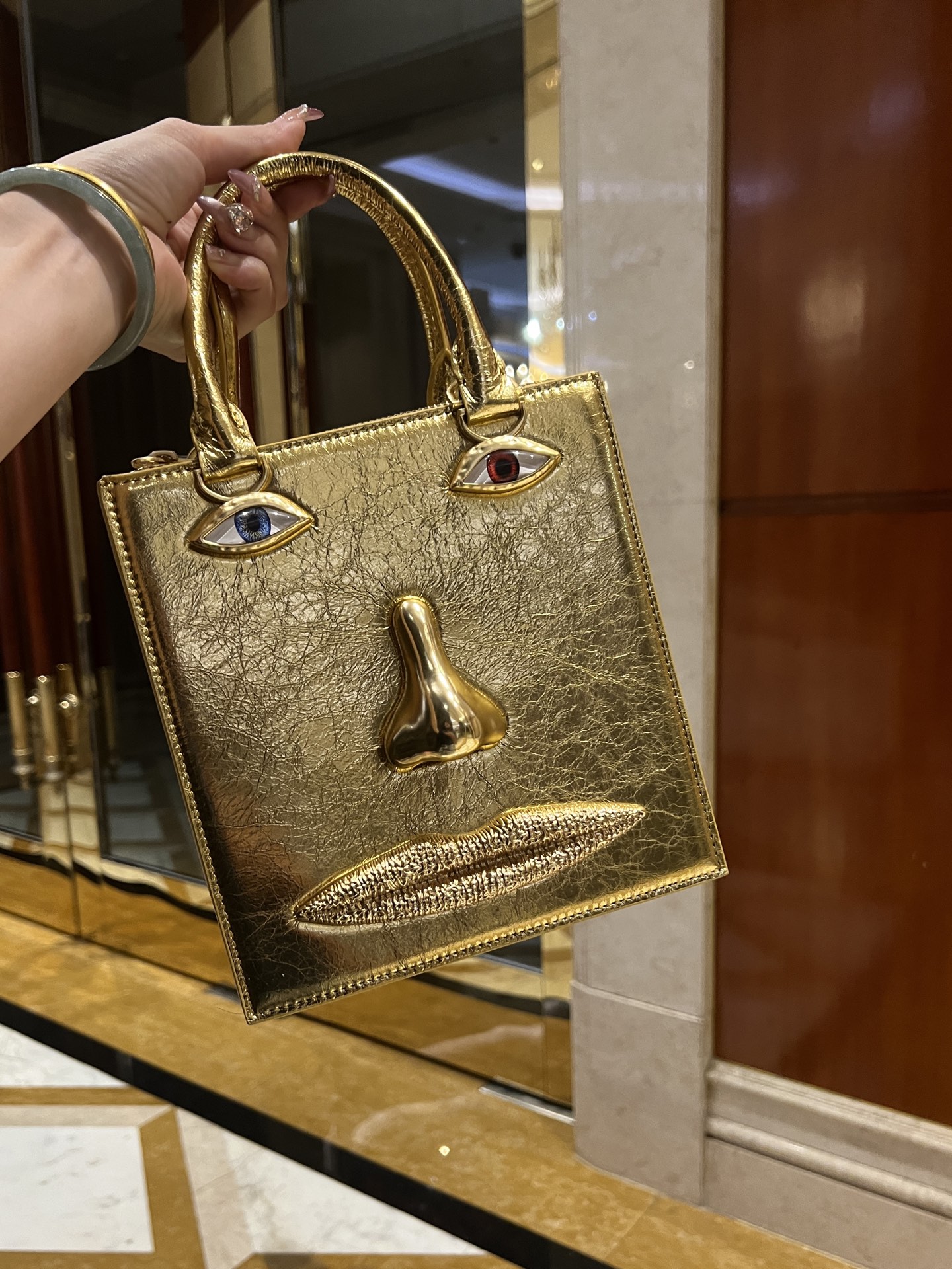 [TOP] Schiaparelli Anatomy Face Bag 20x19x9cm - Gold - 711 Luxury