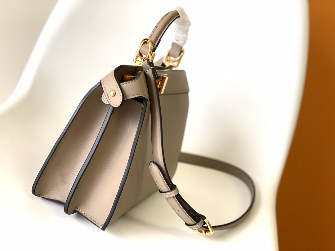 [TOP] FENDI Peekaboo ISeeU Bag 27-9.5-21cm - Gray & GHW - 711 Luxury
