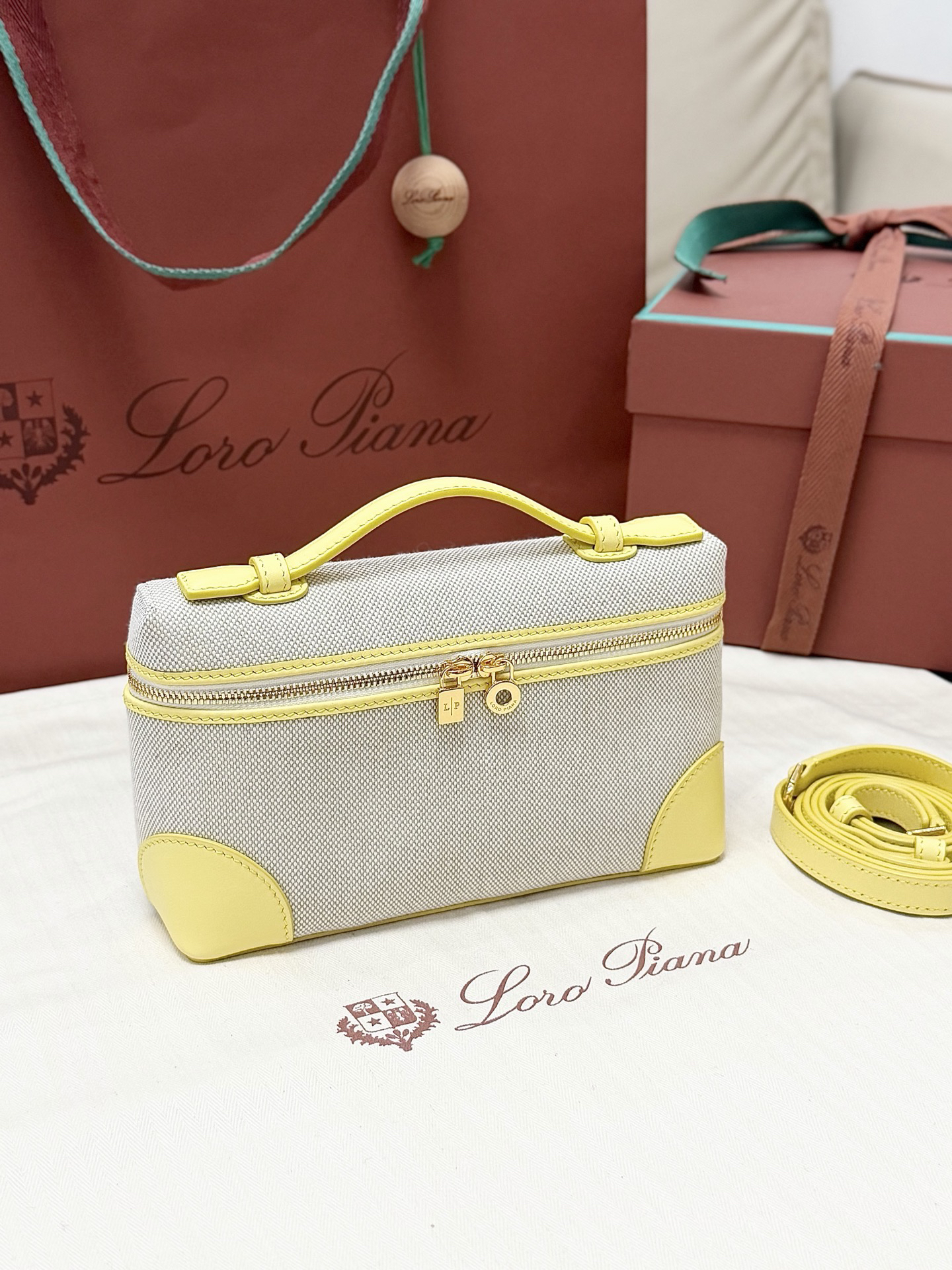 [TOP] Loro Piana Extra Bag  L19 Handbag 19 x 12 x 7cm - Yellow - 711 Luxury