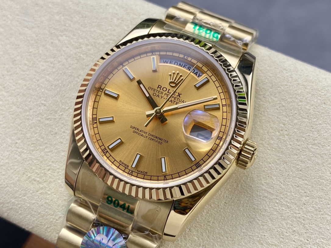[TOP] ROLEX  Watch 36 mm - Gold