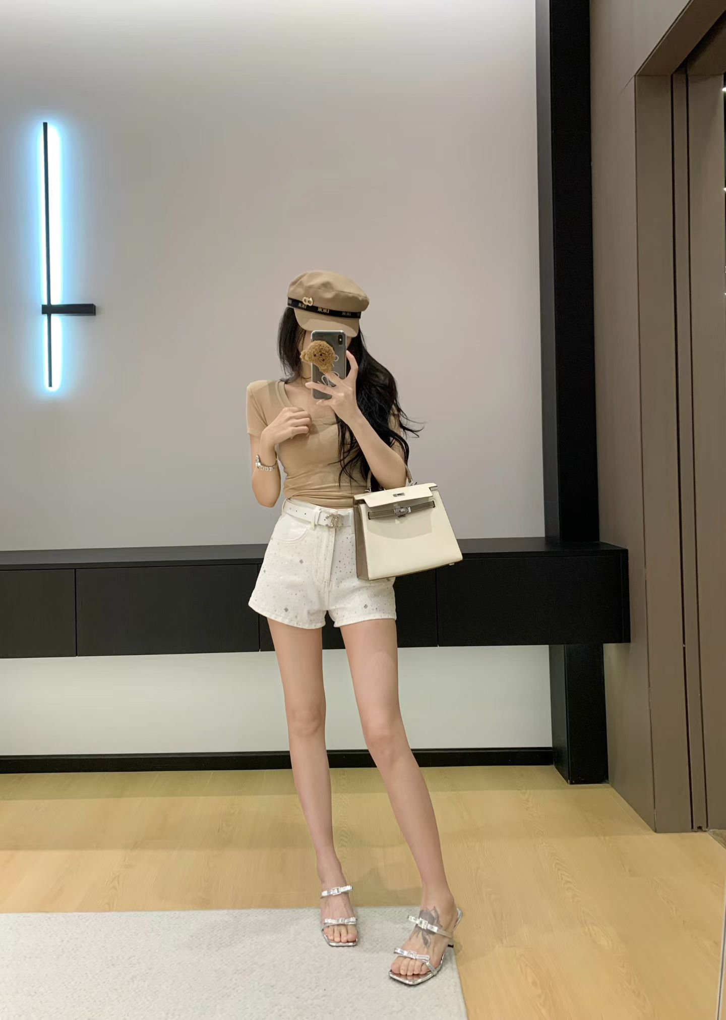 [TOP] CHANEL Pants - White