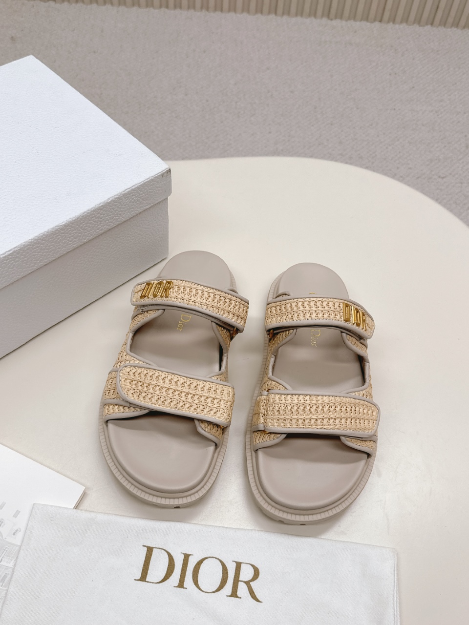 [TOP] Christian Dior Sandals - Beige