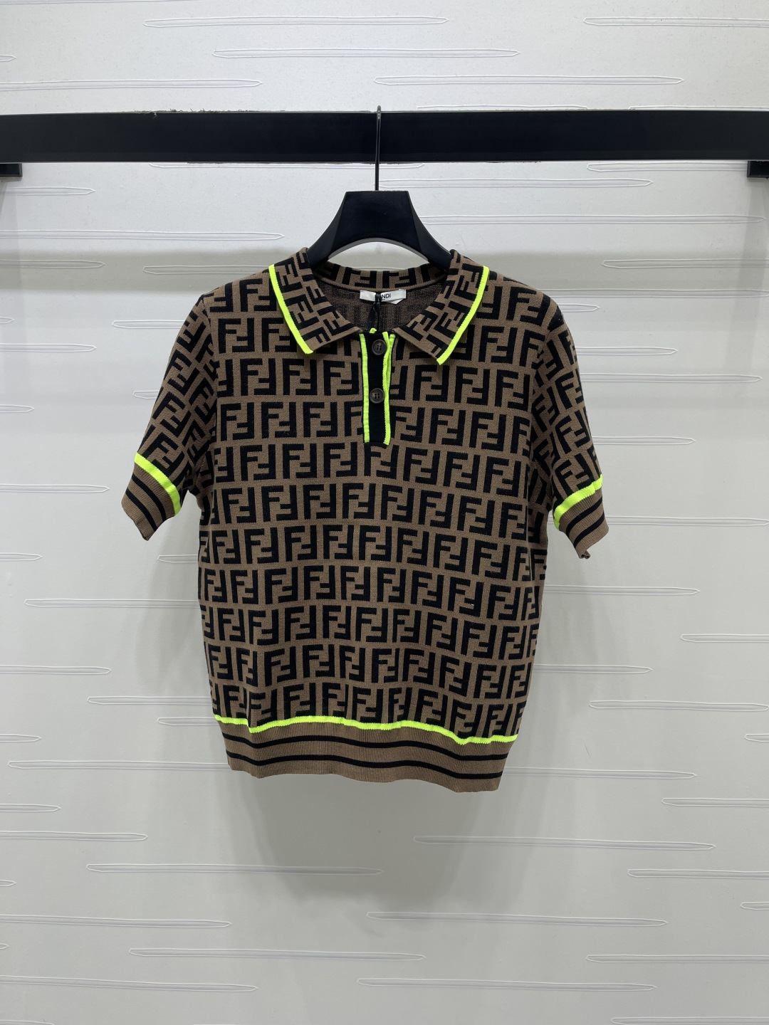 [TOP] FENDI  Jacquard Collar Knit Short-sleeve T-shirt - Brown