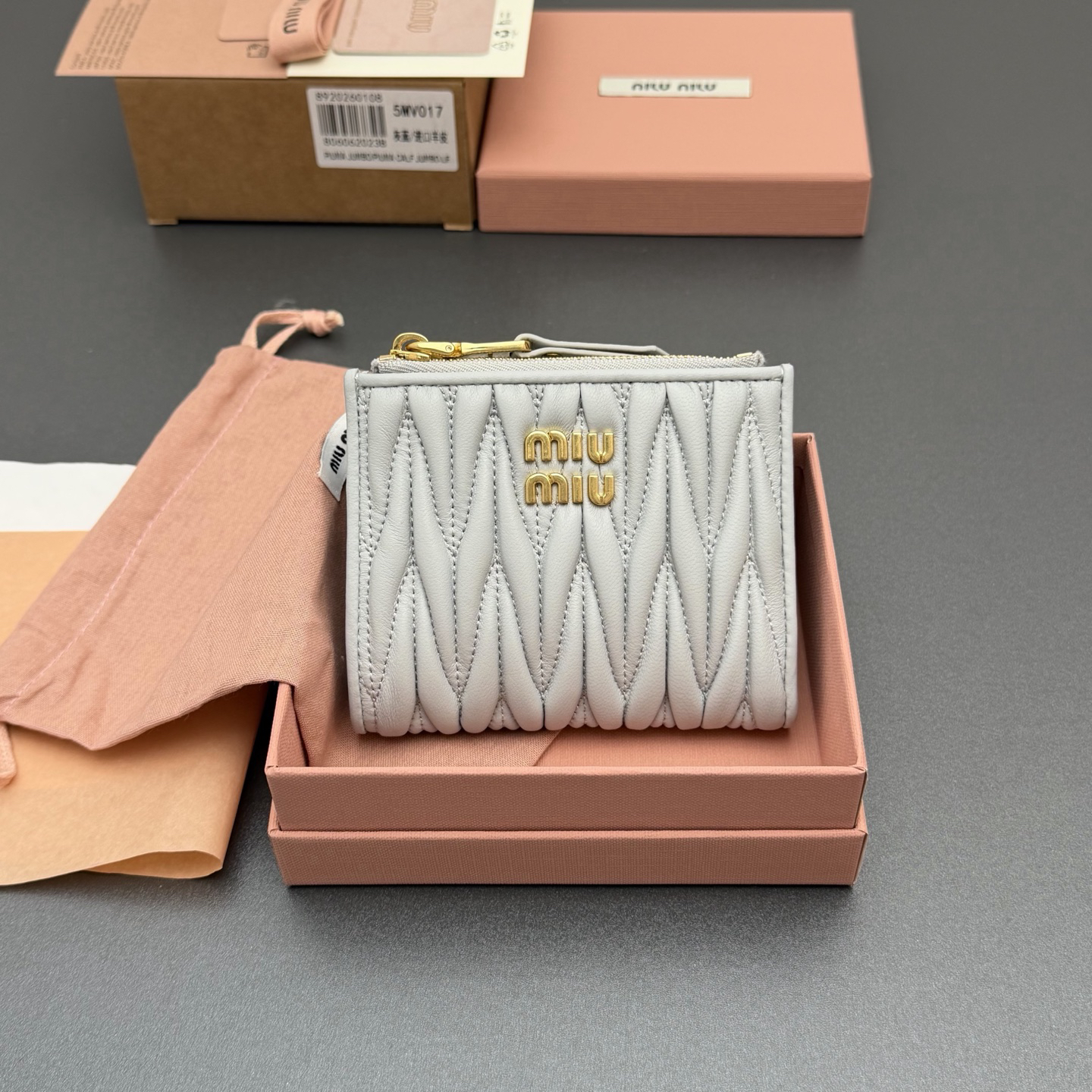 [TOP] Miu Miu  Wallet 11 x 9.2cm - Grey