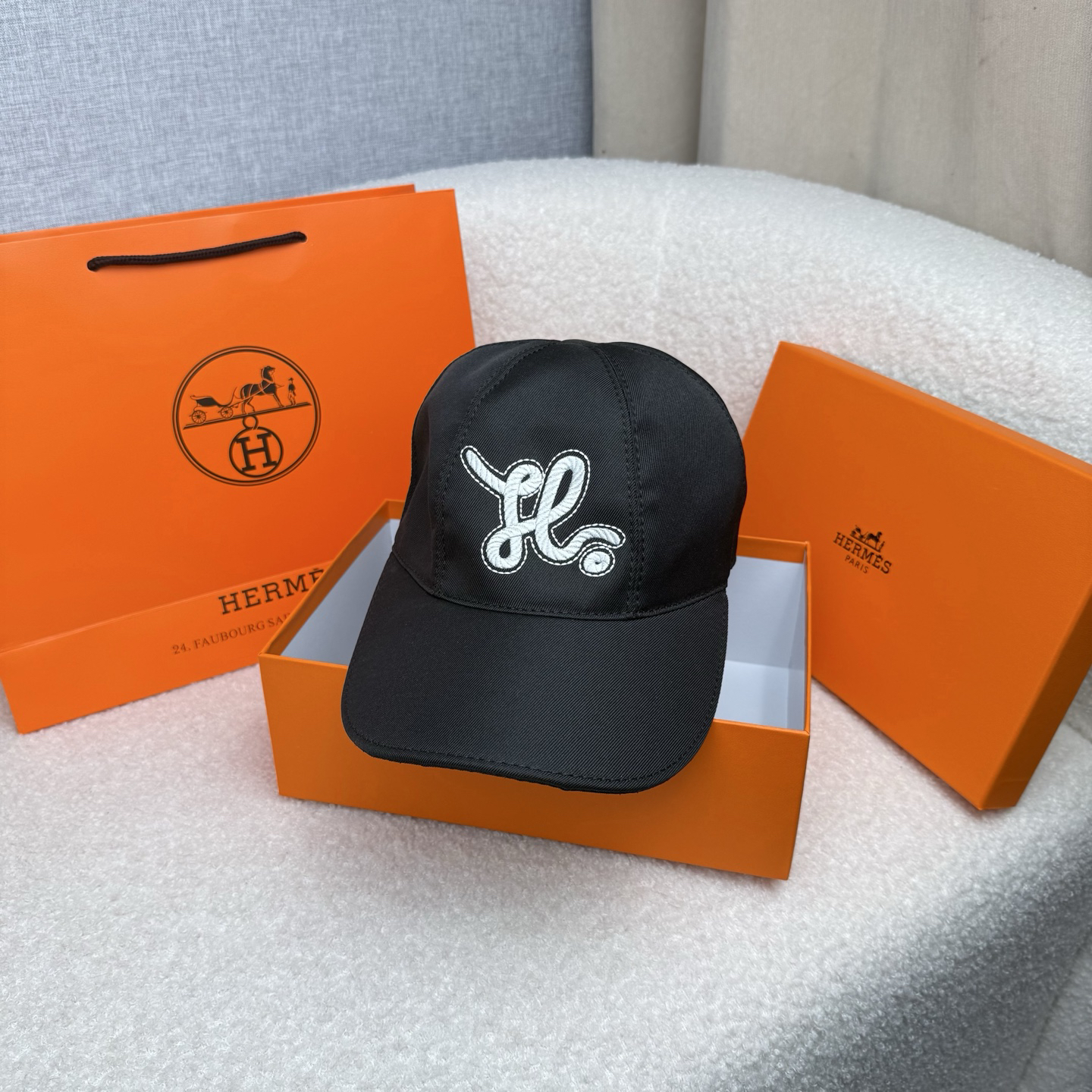 [TOP] HERMES Baseball Hat - Black - 711 Luxury