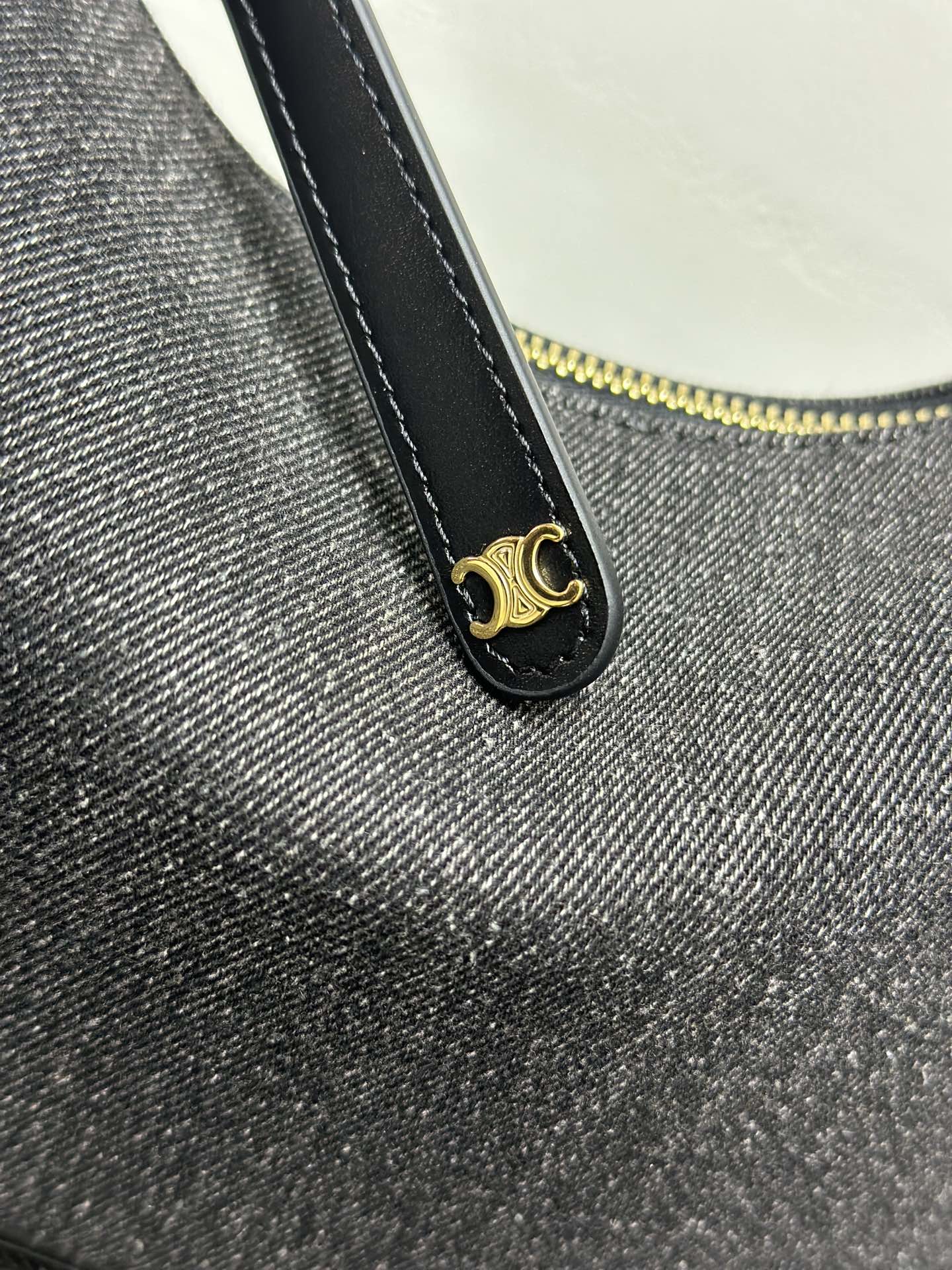 [TOP] CELINE Teen Lulu Bag Denim/Calfskin 21x24x5cm - Black