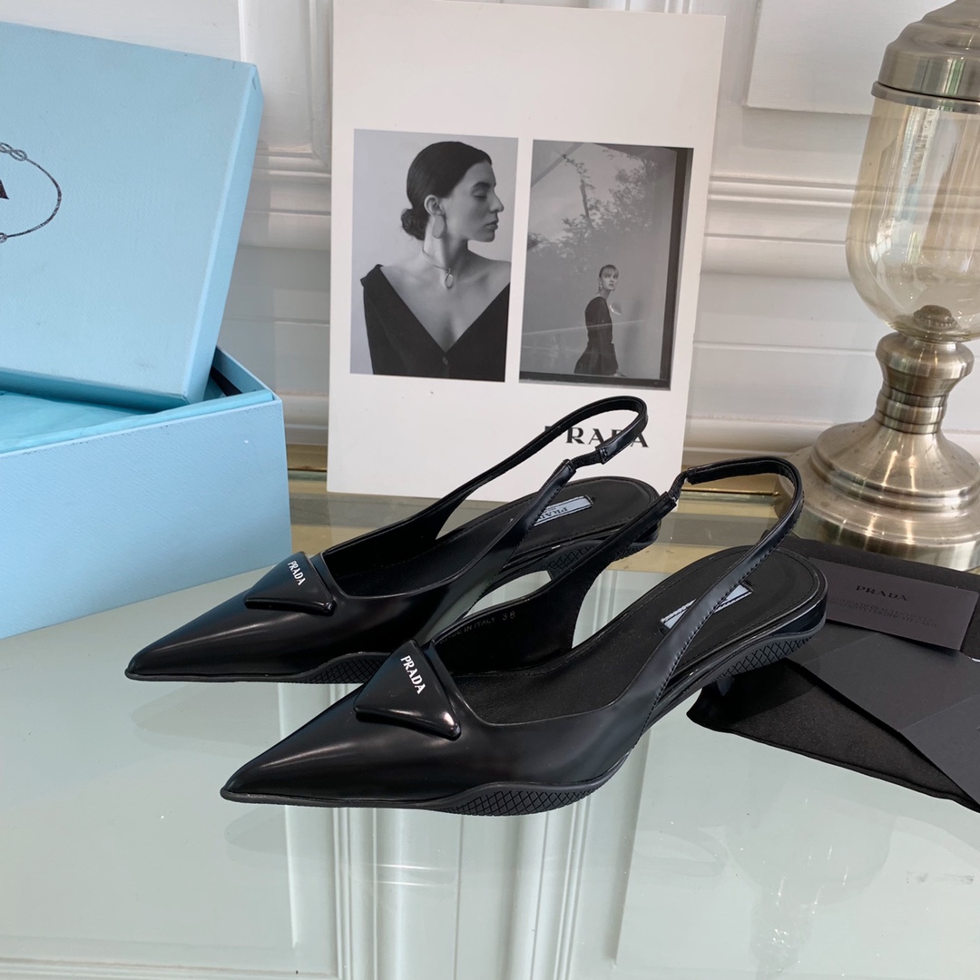 [TOP] PRADA Low Heel Mules - Black - 711 Luxury