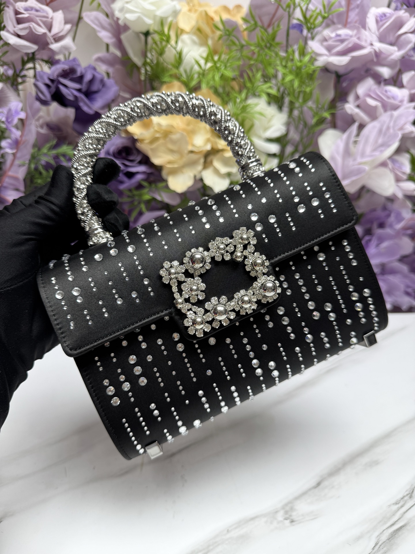 [TOP] ROGER VIVIER Diamond Bag 19-13-4 CM - Black - 711 Luxury