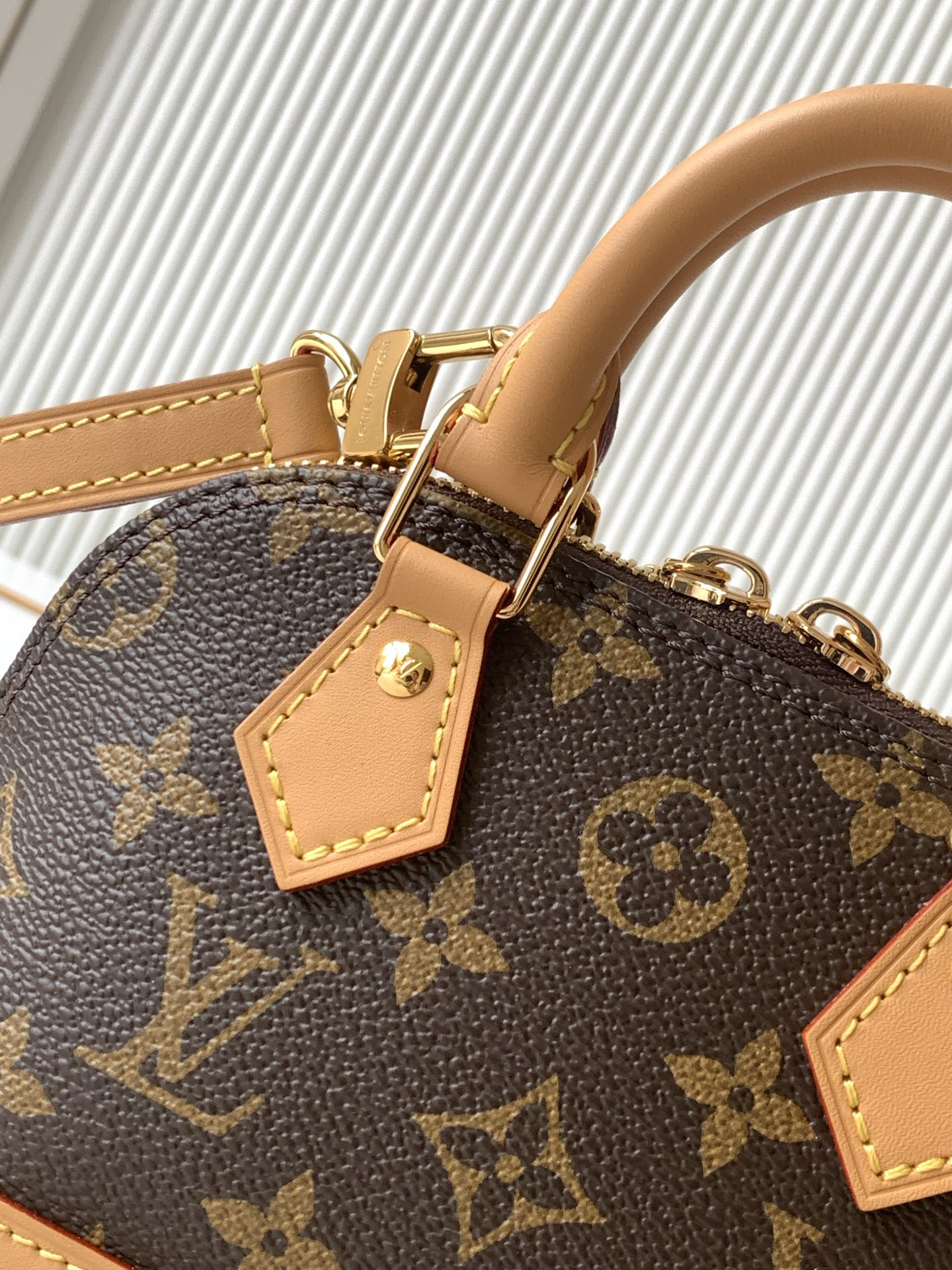 [TOP] Louis Vuitton LV  New launch Nano Alma Bag 18 x 12 x 8 cm - Brown - 711 Luxury