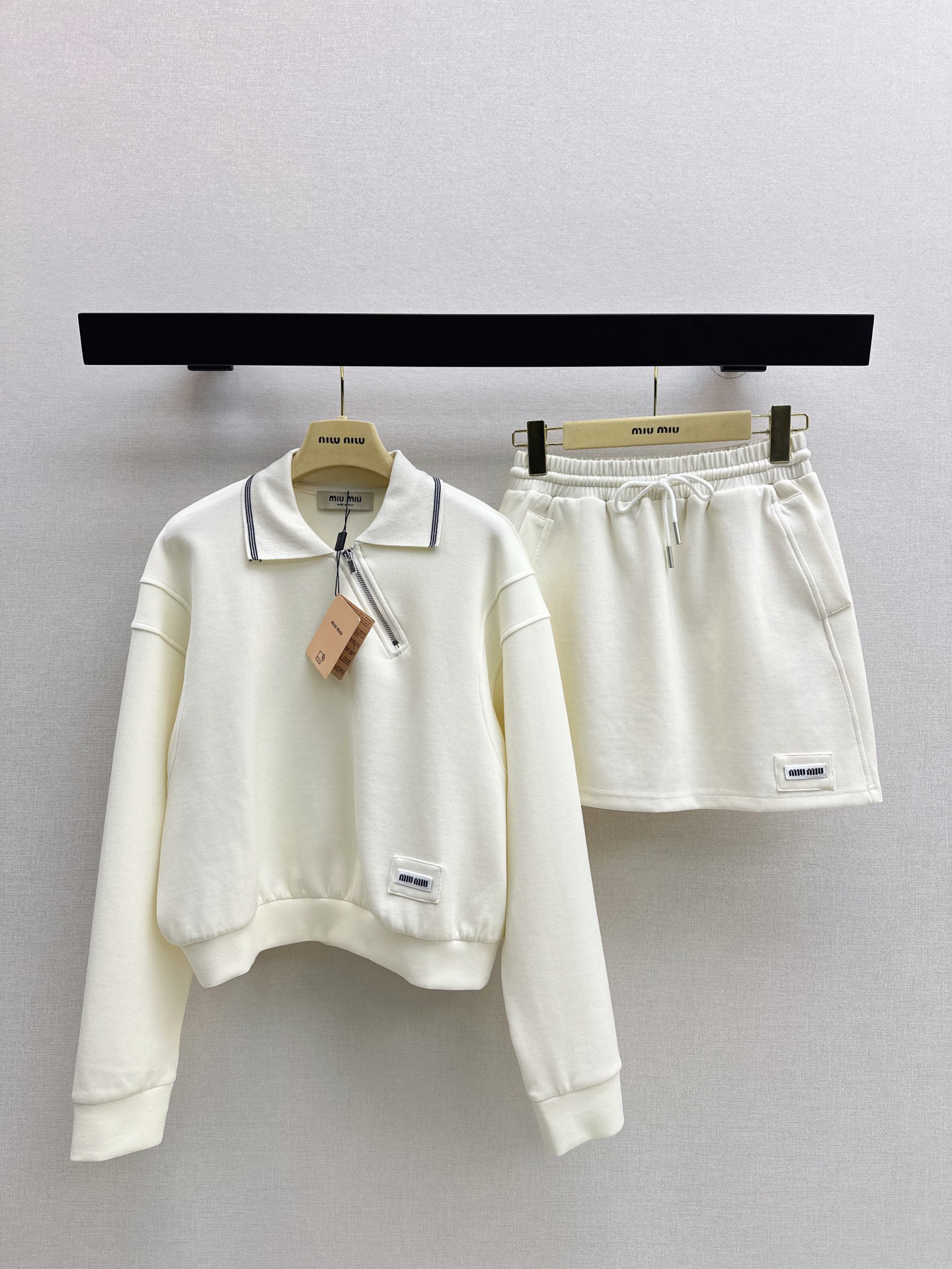 [TOP] Miu Miu  Polo + Dress Suit - Beige