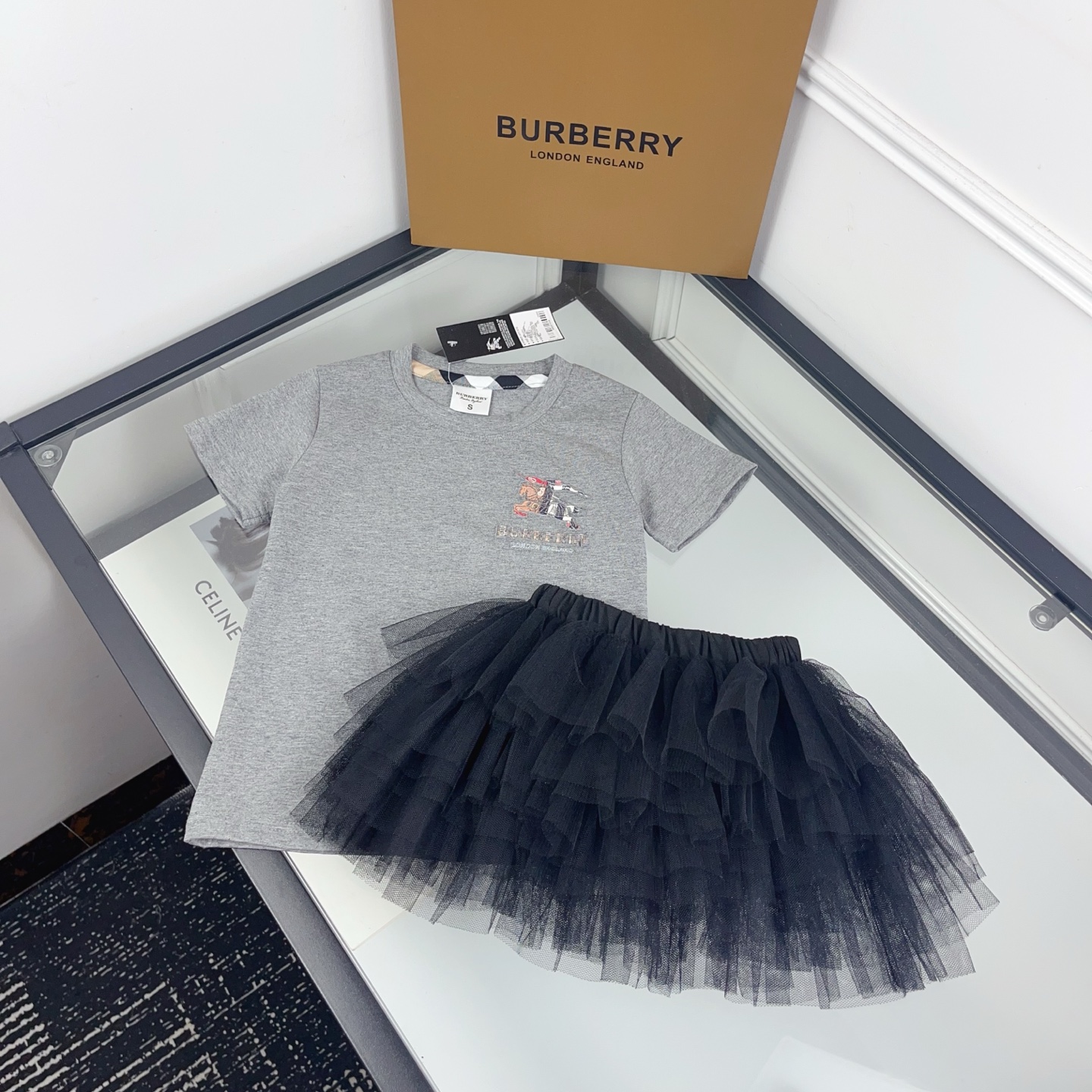 Burberry Girls Grey Embossed Equestrian Knight Short Sleeve T Shirt & Multi-Layer Black Tulle Tutu Skirt Two Piece Princess Outfit Sizes 90-130, Little Girls Matching Set