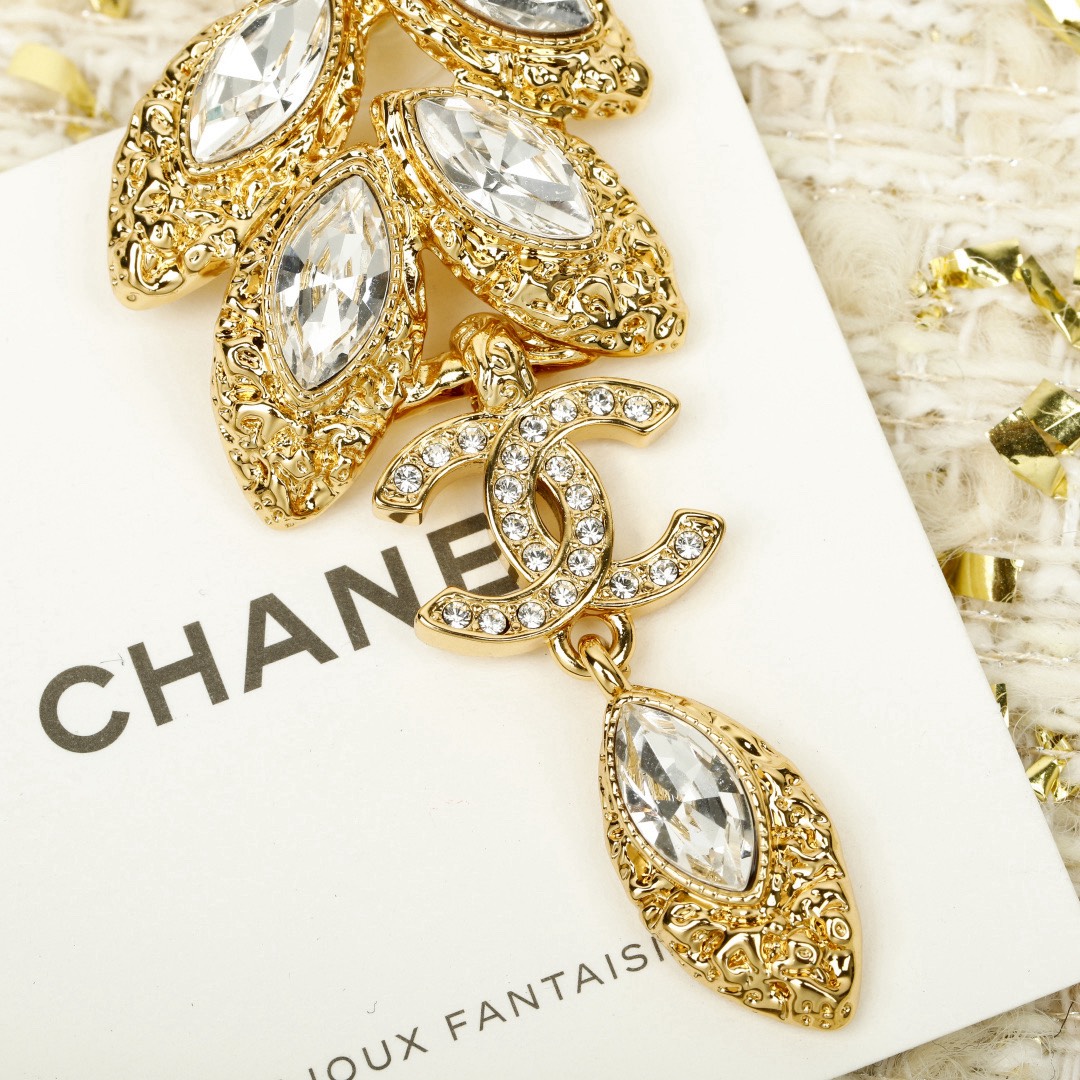 [TOP] CHANEL Earrings - Gold
