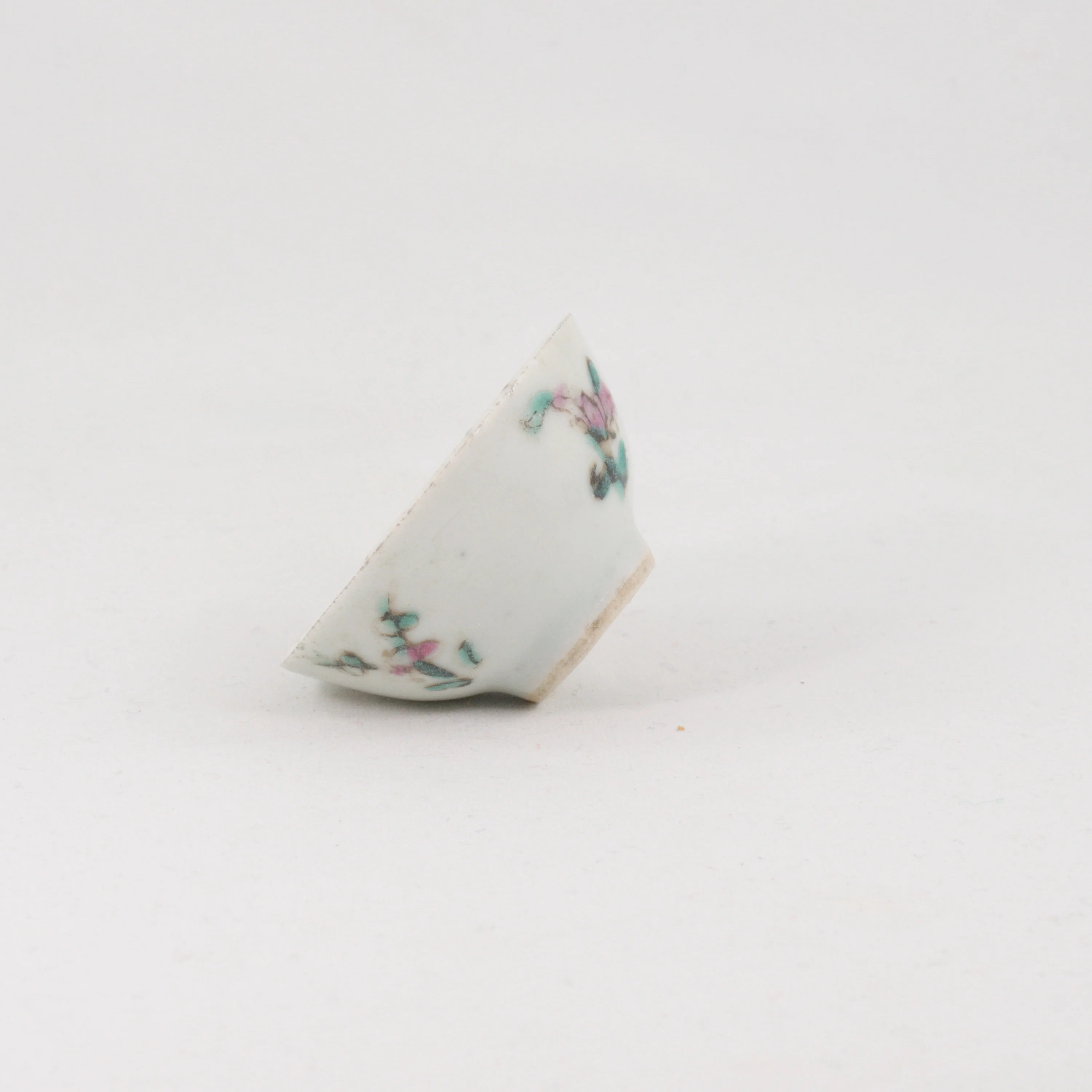 Miniature Antique Porcelain Famille-Rose Flowers Drawing Tea Cup