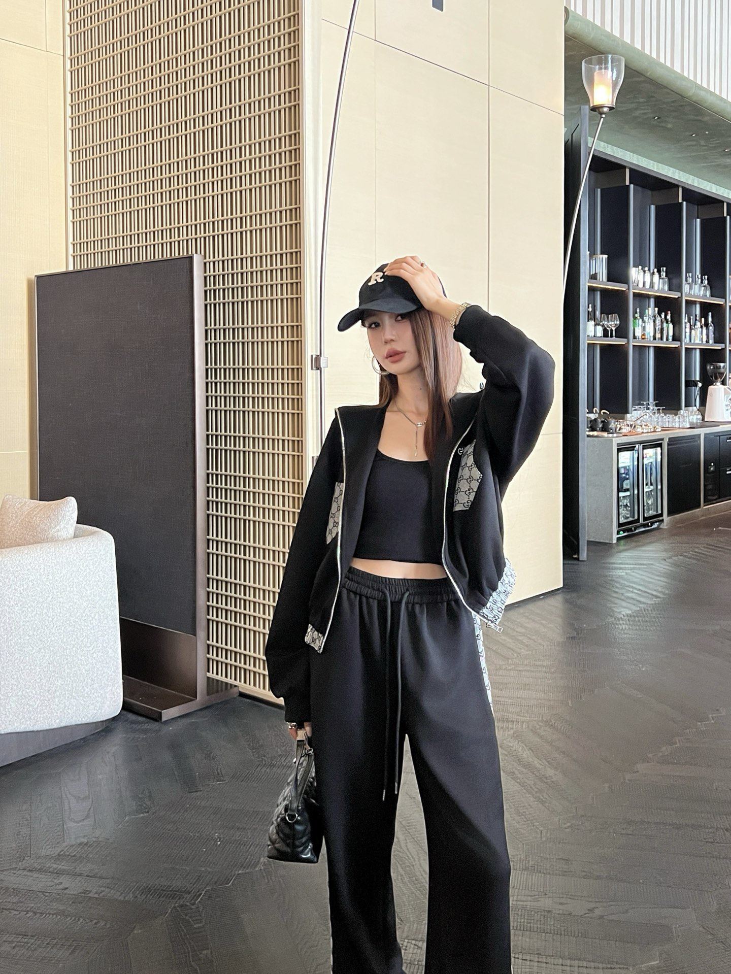 [TOP] GUCCI Tracksuit - Black