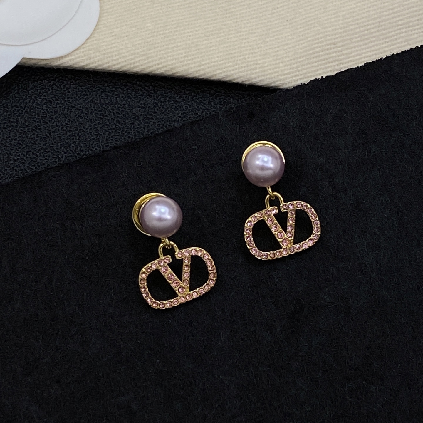 [TOP] VALENTINO Earrings - 2 Color - 711 Luxury