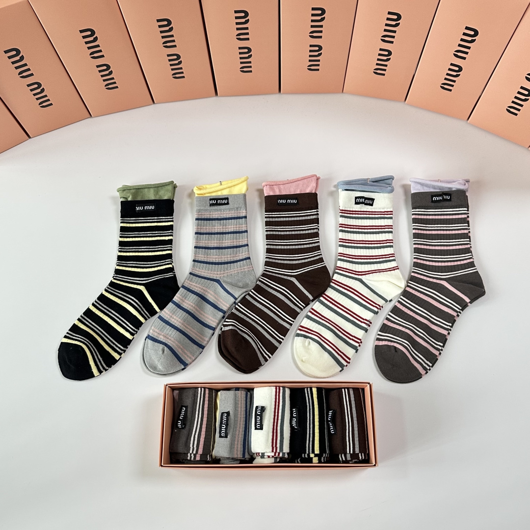 [TOP] Miu Miu Socks - 5 Pieces as a Set - 711 Luxury