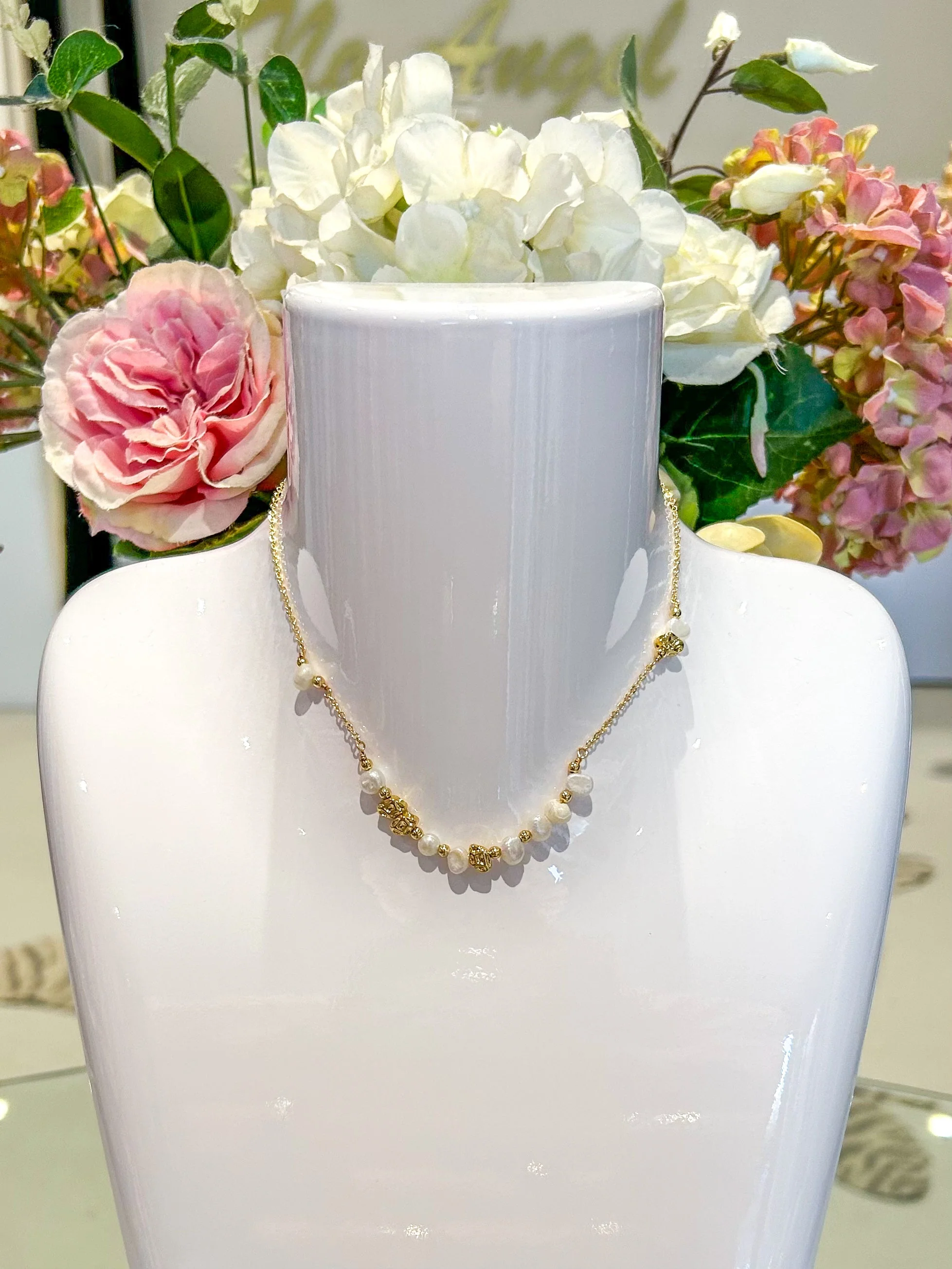 Pearl & Gold Necklace