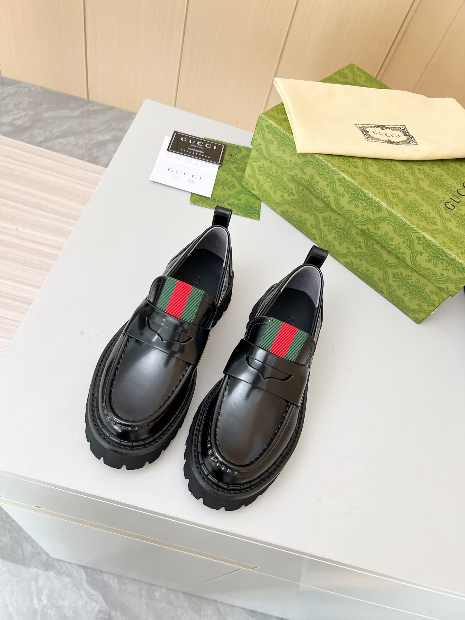 [TOP] GUCCI Loafers - Black - 711 Luxury