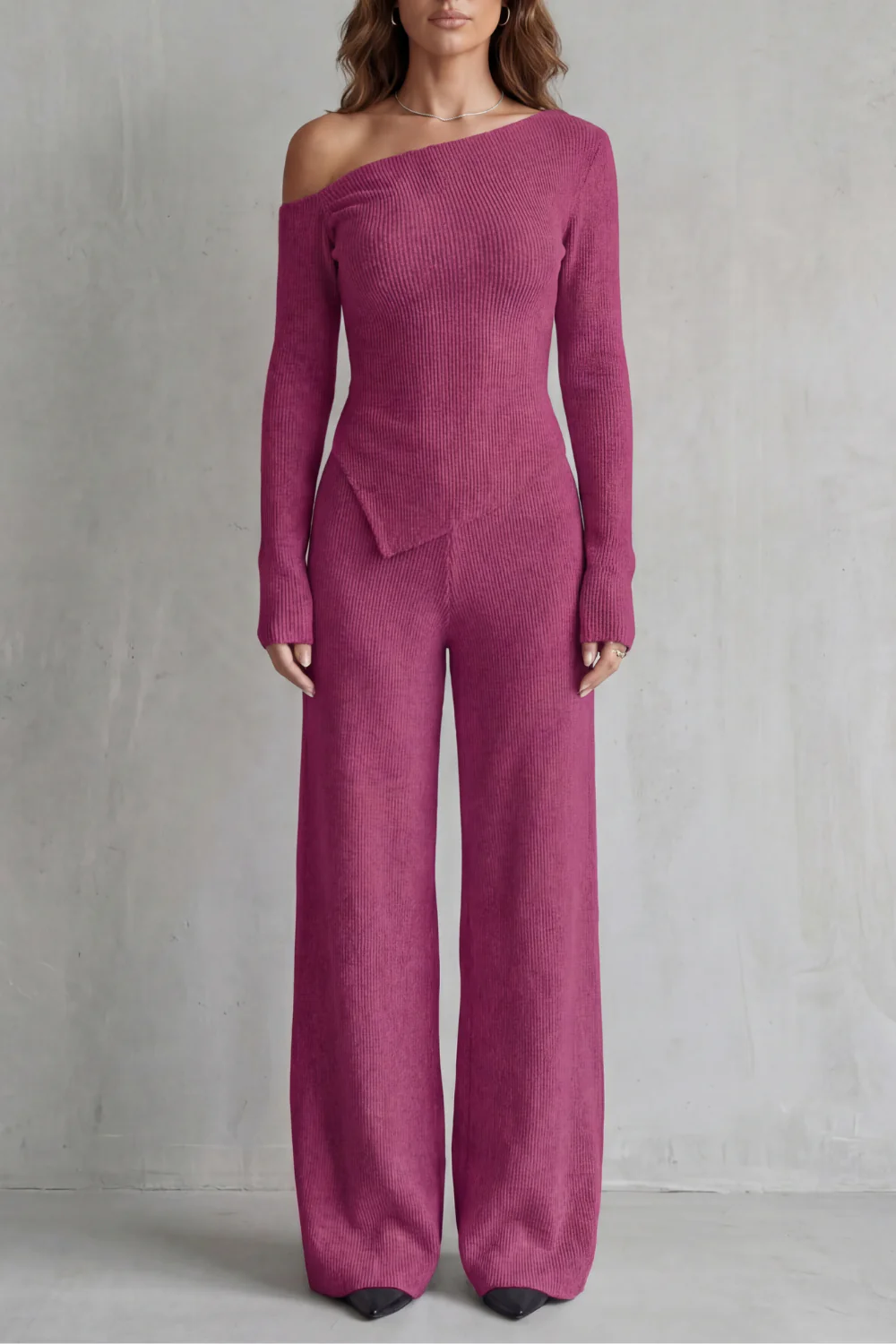 Lunavie – Asymmetric neckline – Knit lounge set