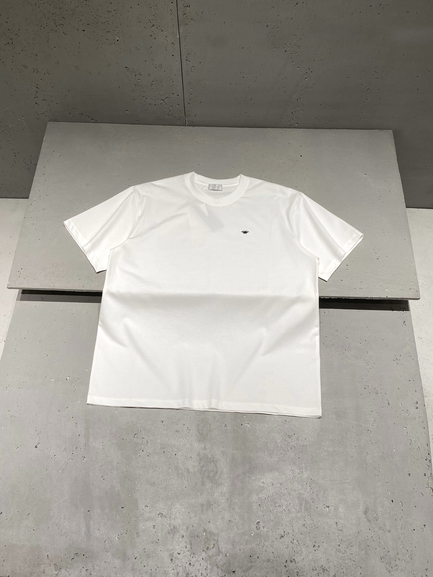 DIOR Printed Logo Ripped Short-sleeved T-shirt