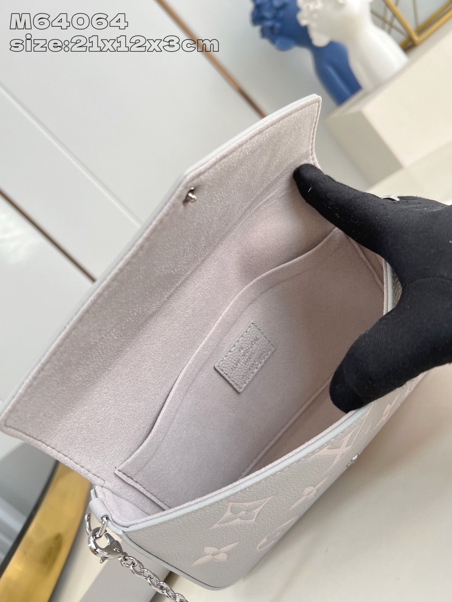 [TOP] Louis Vuitton LV Pochette Félicie 2 Tone Bag 21X12X3cm - Taro Purple