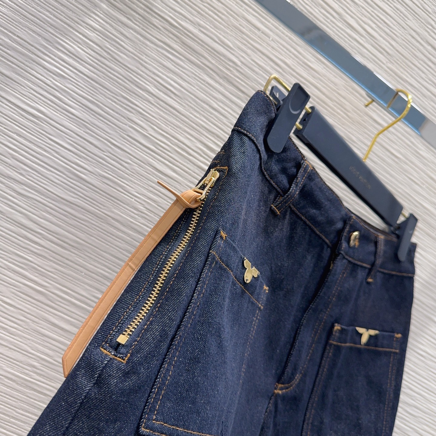 [TOP] Louis Vuitton LV Denim Shorts - Navy Blue