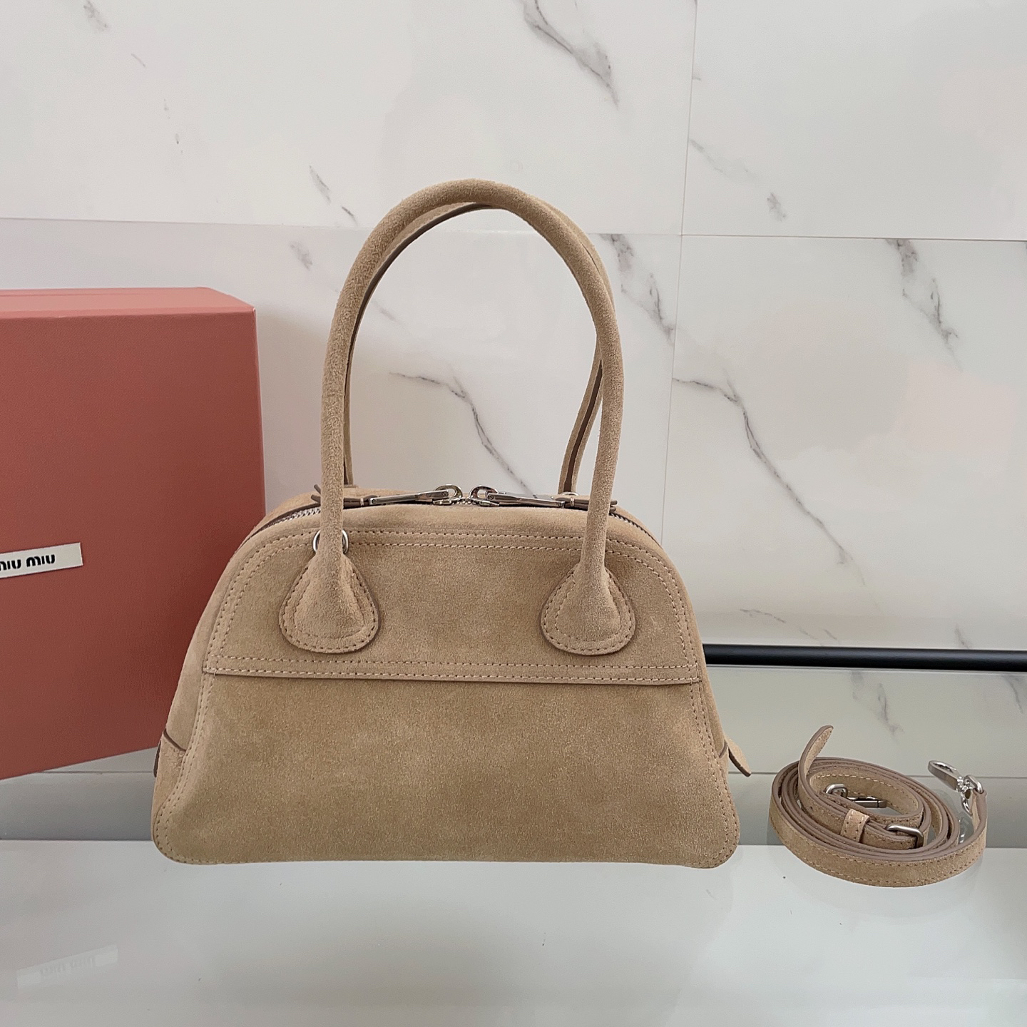 [TOP] Miu Miu Vivant Handbag 28X17X9.5CM - Khaki - 711 Luxury