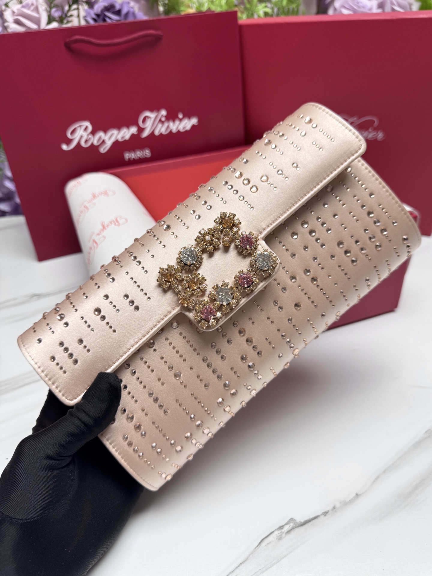 [TOP] ROGER VIVIER Diamond Bag 24-13-3 CM - Champagne - 711 Luxury
