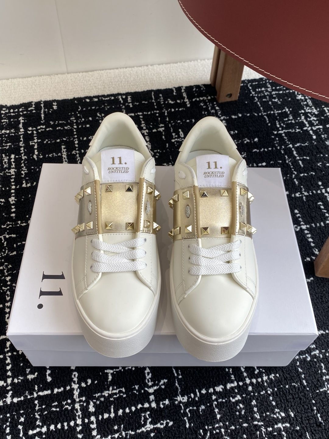 [TOP] VALENTINO Sneaker  - White - 711 Luxury
