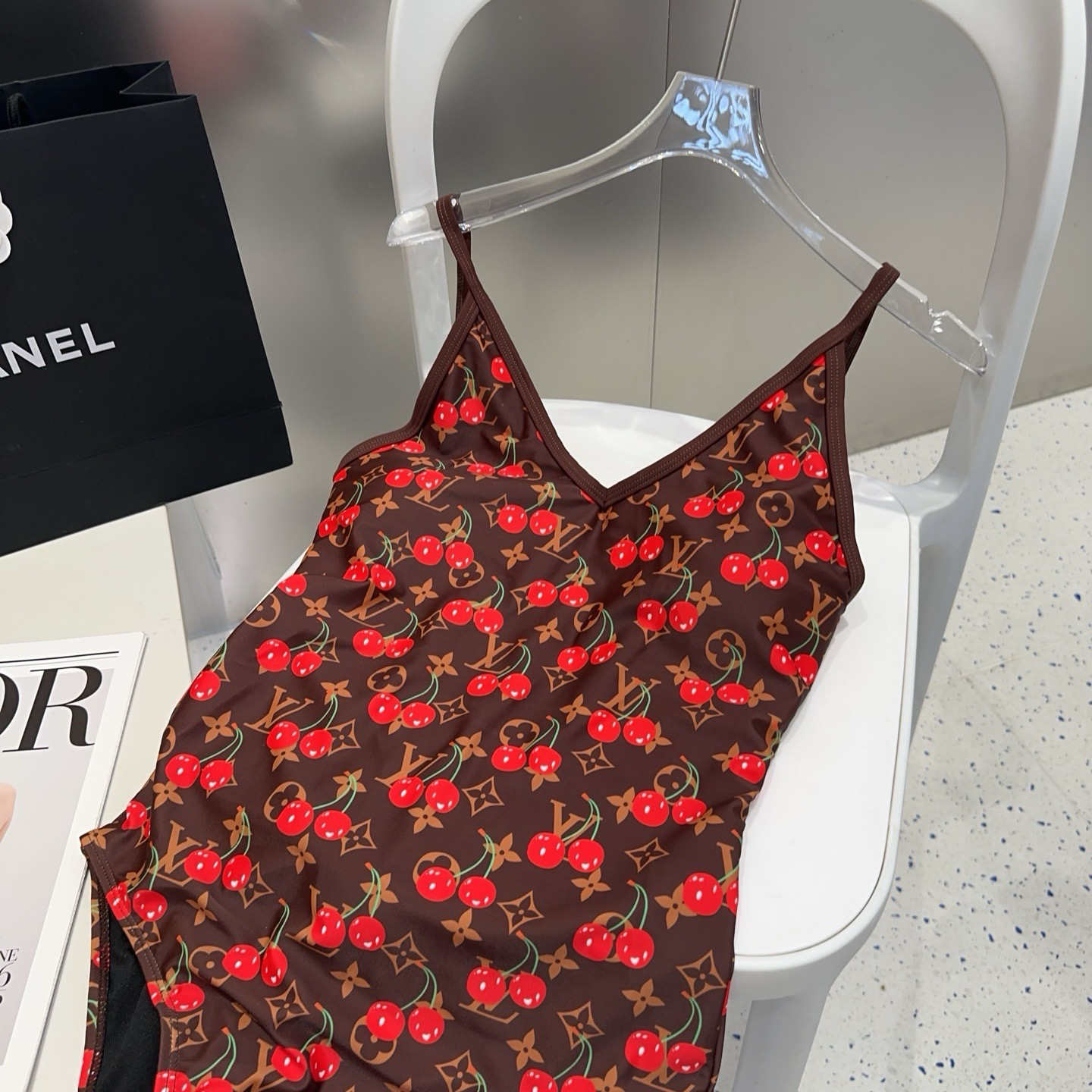 [TOP] Louis Vuitton LV One-Piece Swimsuit - Brown - 711 Luxury