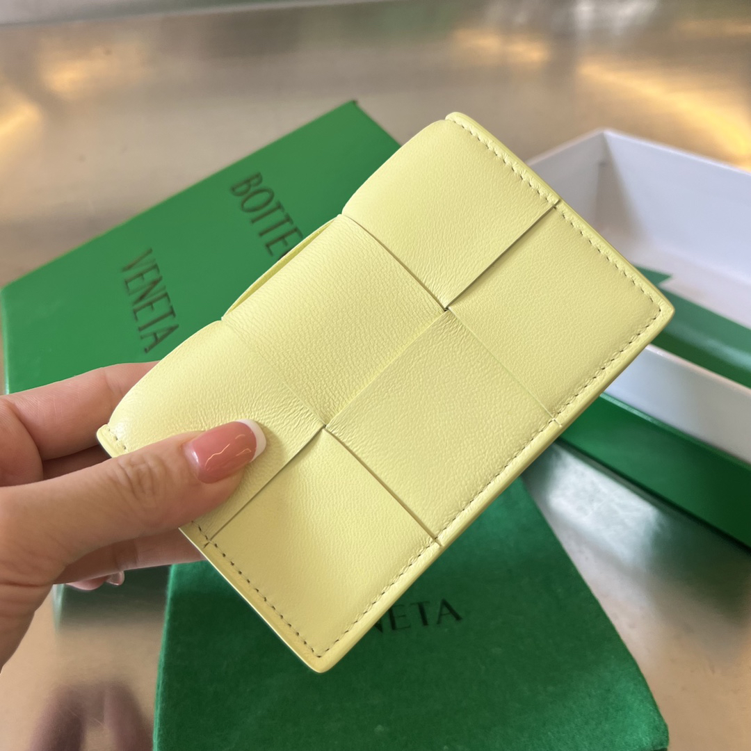 [TOP] Bottega Veneta BV Folding Slim Business Card Holder 12.5x7.5 cm - Yellow - 711 Luxury