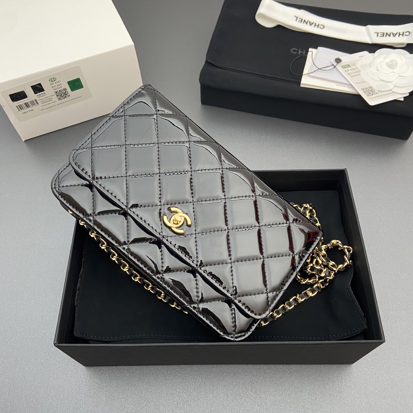 [TOP] CHANEL Woc Bag  20-13-3.5cm - Black