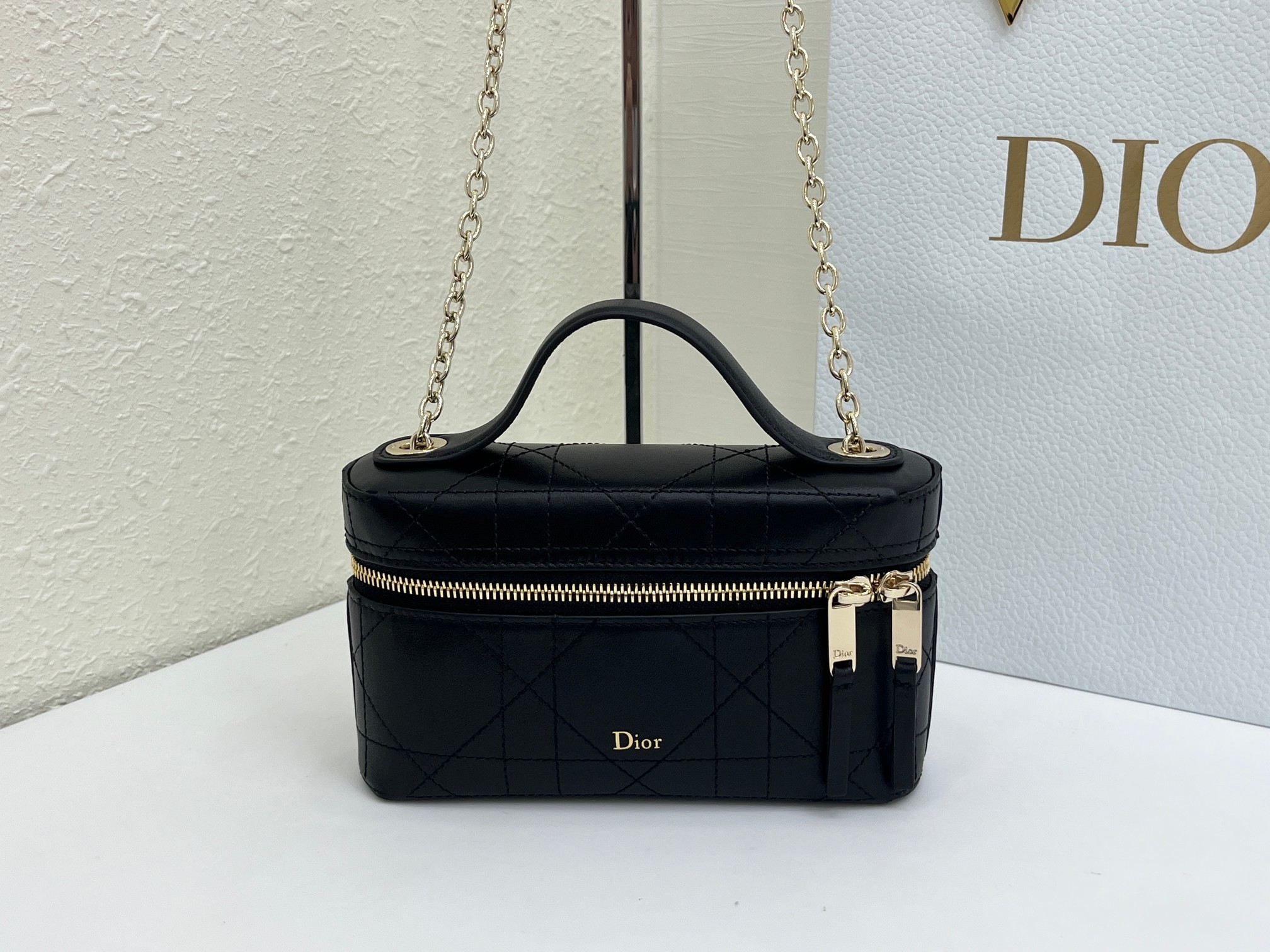 [TOP] Christian Dior Lady Vanity Bag 19*16.5*5.5cm - 3 Colors - 711 Luxury