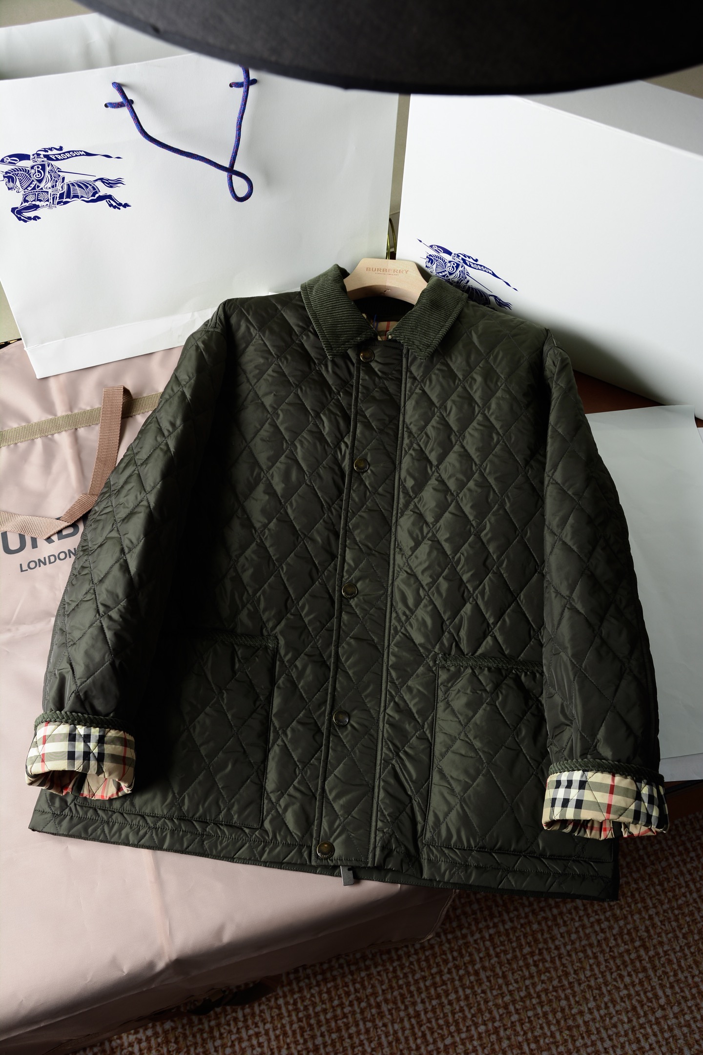 Burberry black Clothing Burberry Quilted Nylon Haddington Jacket in Black #378341 View 2 | Nigo Office