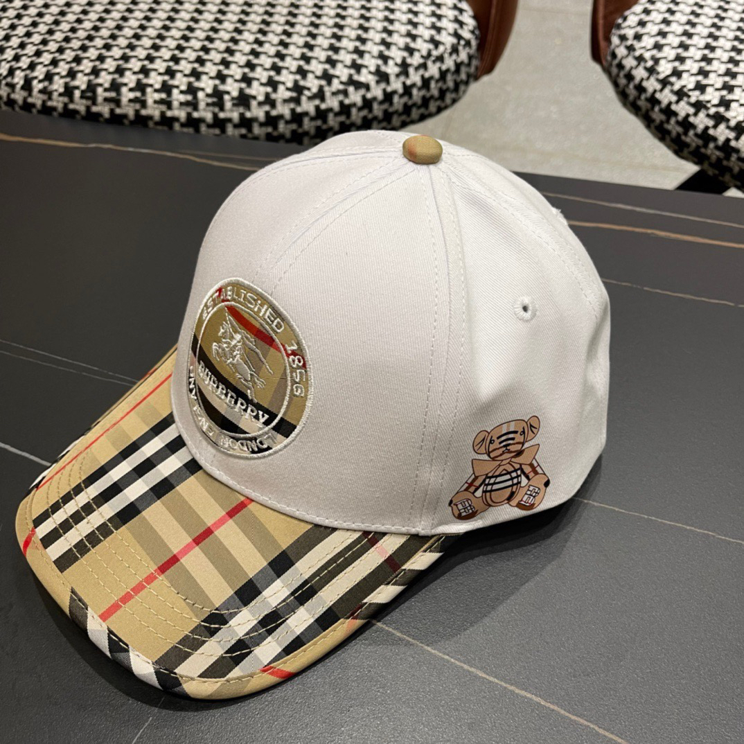 [TOP] BURBERRY Classic Baseball Hat - White - 711 Luxury