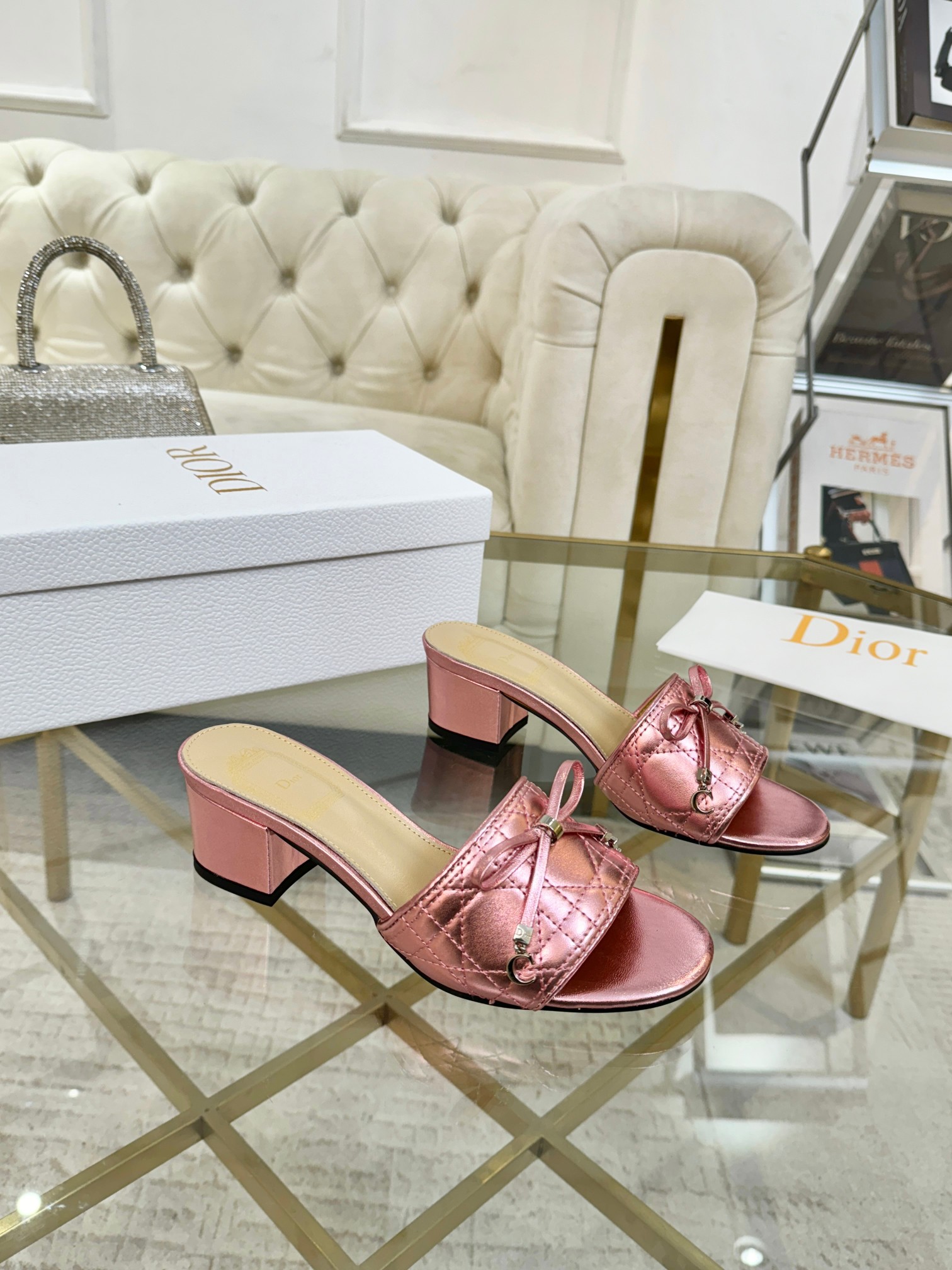 [TOP] Christian Dior Slippers - Pink - 711 Luxury